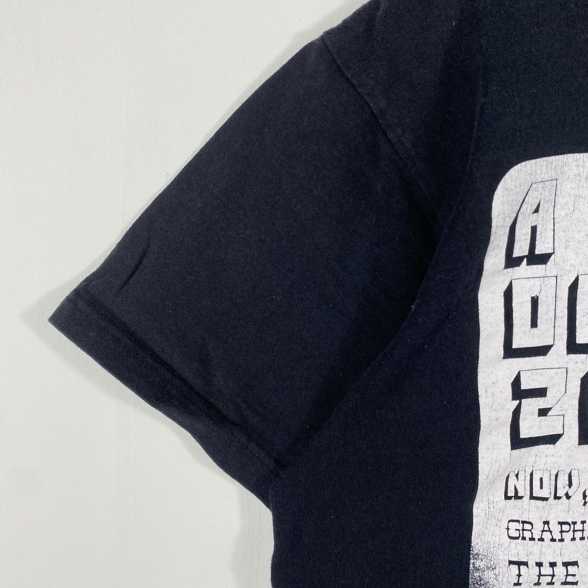 Japanese Brand Vintage 2003 NARCOTIC Japanese Streetwear Graphic Tee Shirt Size US L / EU 52-54 / 3 - 2 Thumbnail