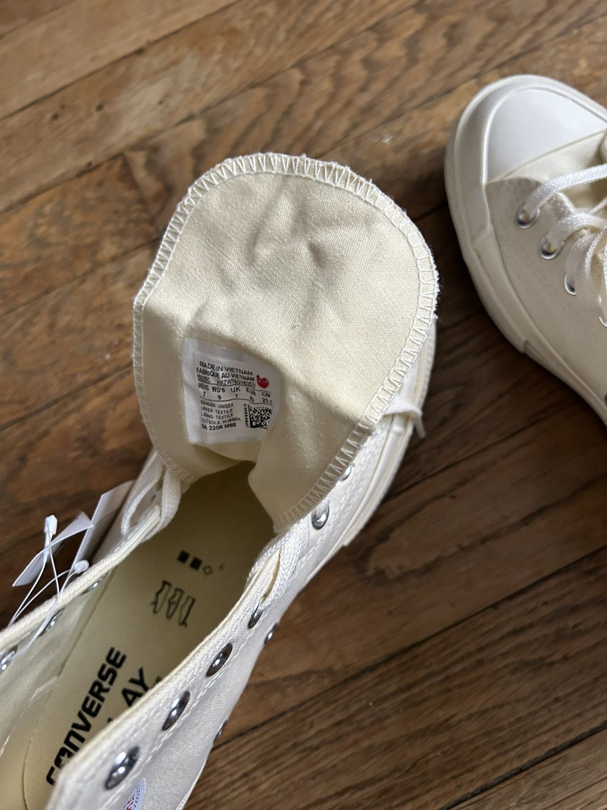 Comme des Garcons PLAY × Converse Sneakers montantes Converse x Comme des Garçons PLAY Blanc Size US 7 / EU 40 - 11 Thumbnail