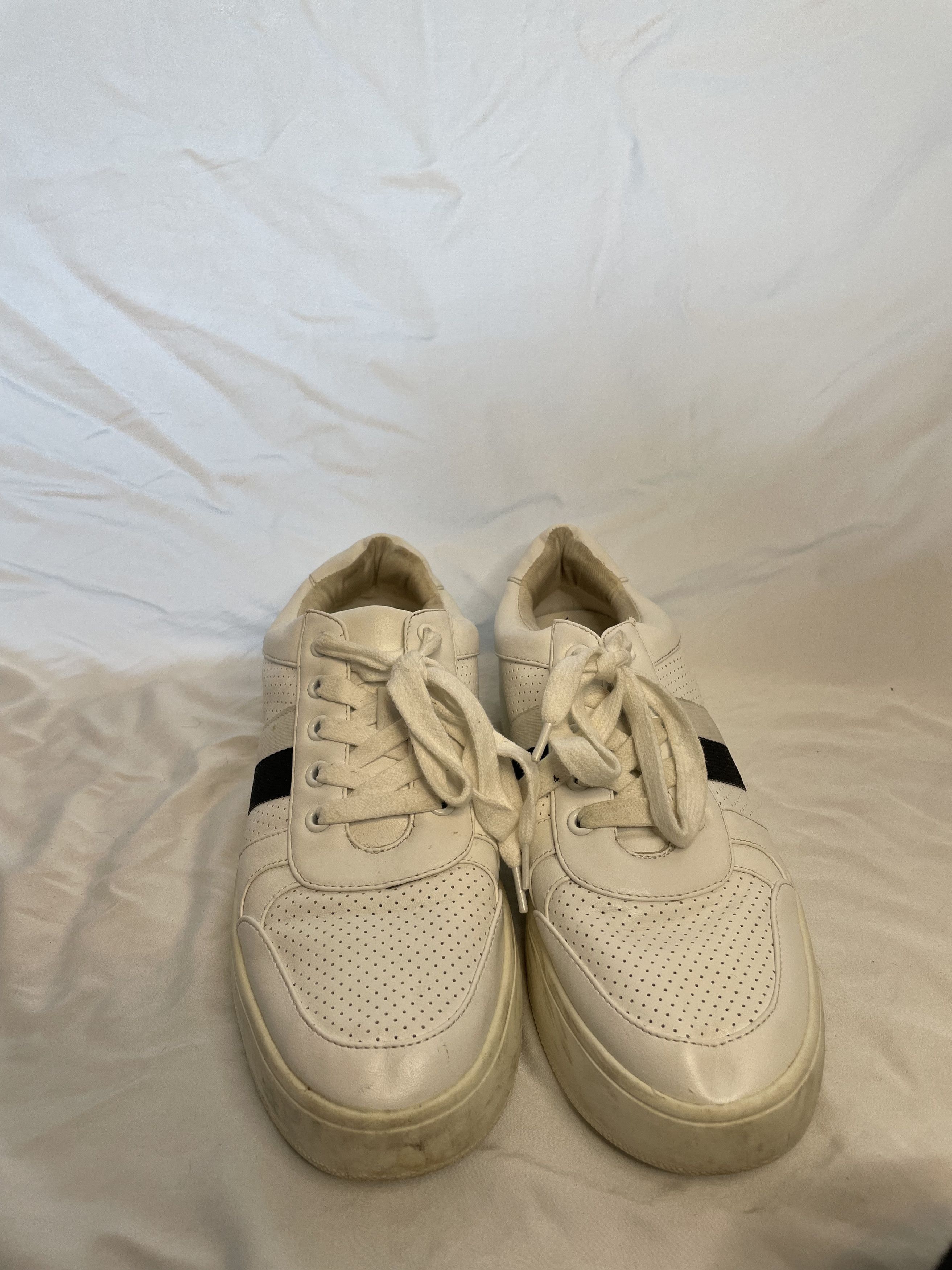 Steve Madden Steve Madden White Sneakers Size US 9 / IT 39 - 1 Thumbnail