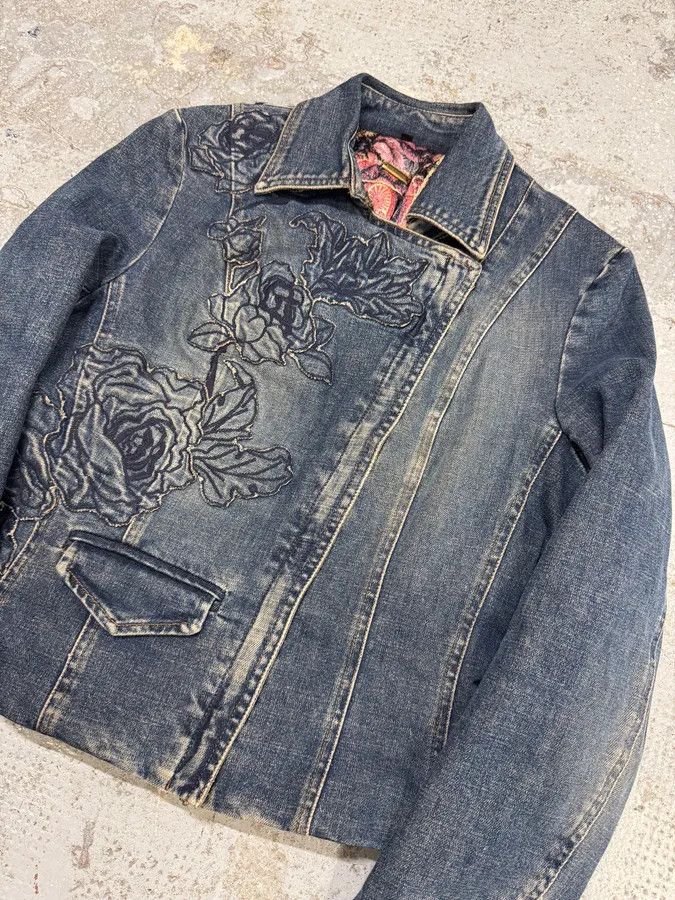 Roberto Cavalli 2000s Roberto Cavalli Flowers Asymmetrical Denim Jacket Size M / US 6-8 / IT 42-44 - 2 Thumbnail