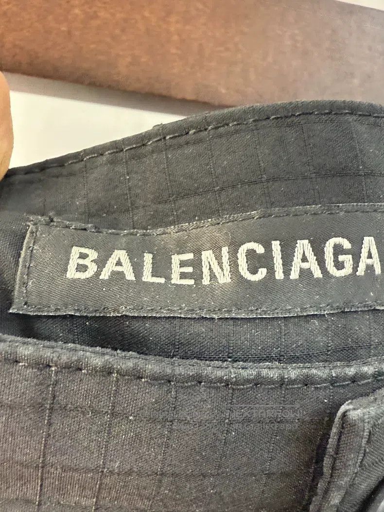 Balenciaga Balenciaga size M Double Ring Logo Rip-Resistant Fabric Ca Size US 27 - 4 Thumbnail