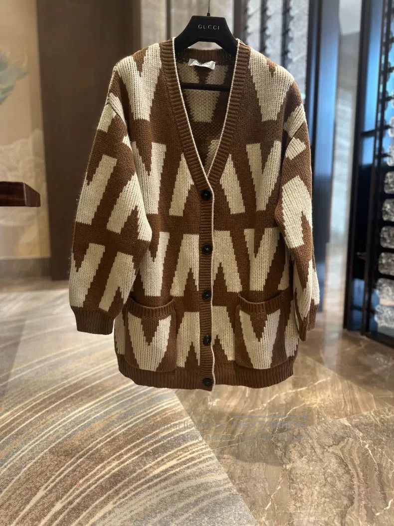 Valentino Valentino Cardigan sweater knitted jacket Size M / US 6-8 / IT 42-44 - 1 Thumbnail