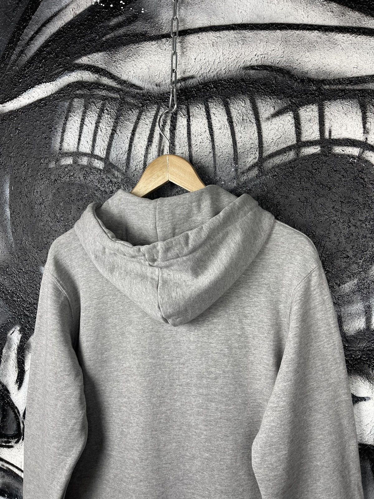 Douglas Hayward Douglas Hayward Mayfair London Grey Hoodie Men’s Size L Size US L / EU 52-54 / 3 - 6 Thumbnail