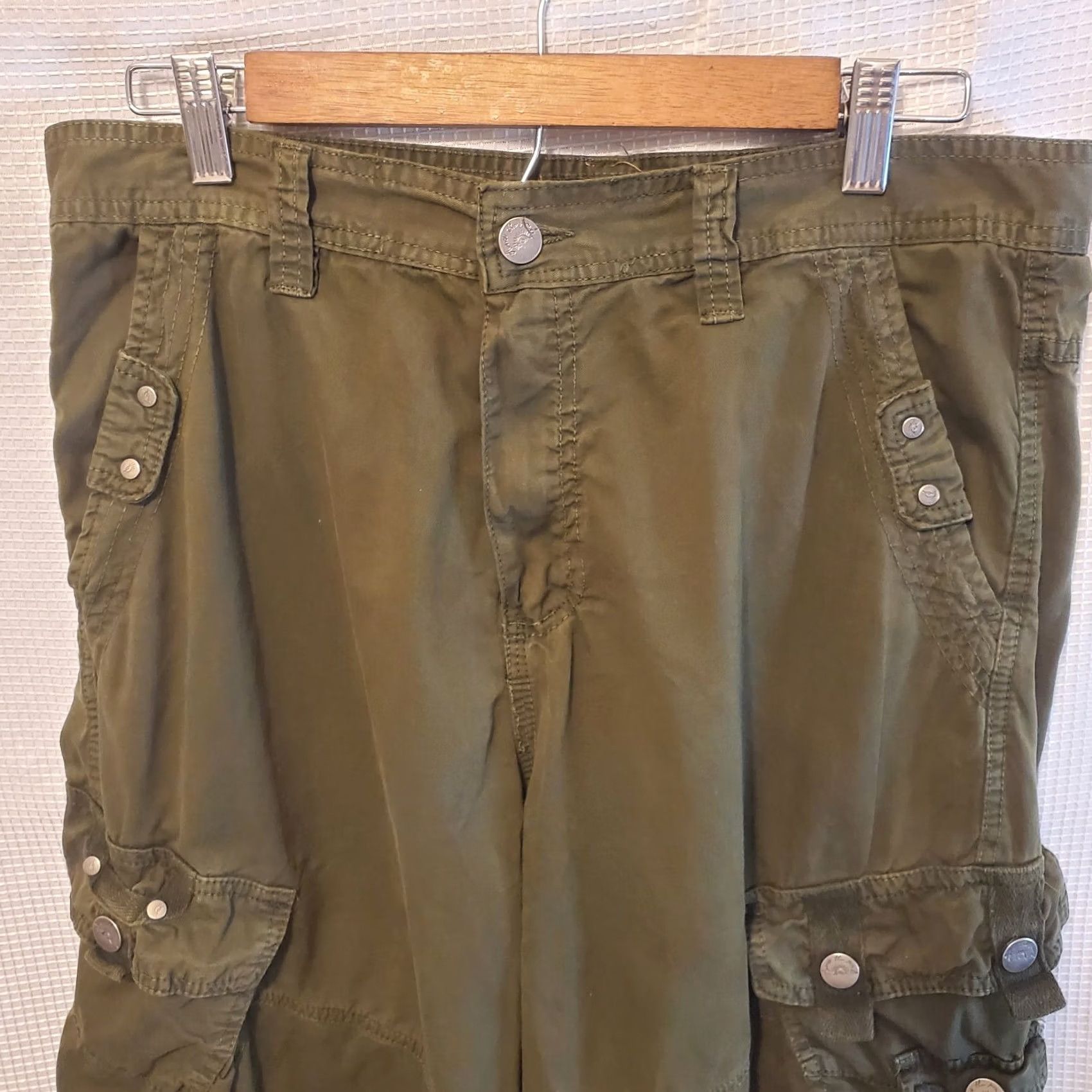 Vintage ACROSS THE POND Cargo Shorts Size 32 Dark Green Craft & Tradition Signature Line Men Size US 32 / EU 48 - 4 Thumbnail