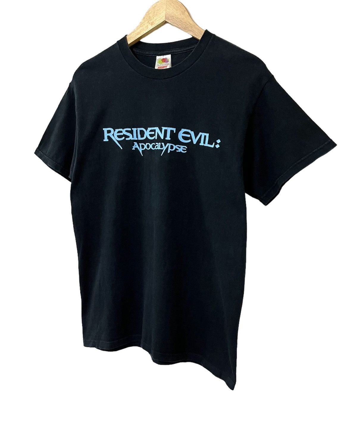 Vintage VINTAGE RESIDENT EVIL APOCALYPSE ACTION HORROR FILM TSHIRT Size US M / EU 48-50 / 2 - 5 Thumbnail