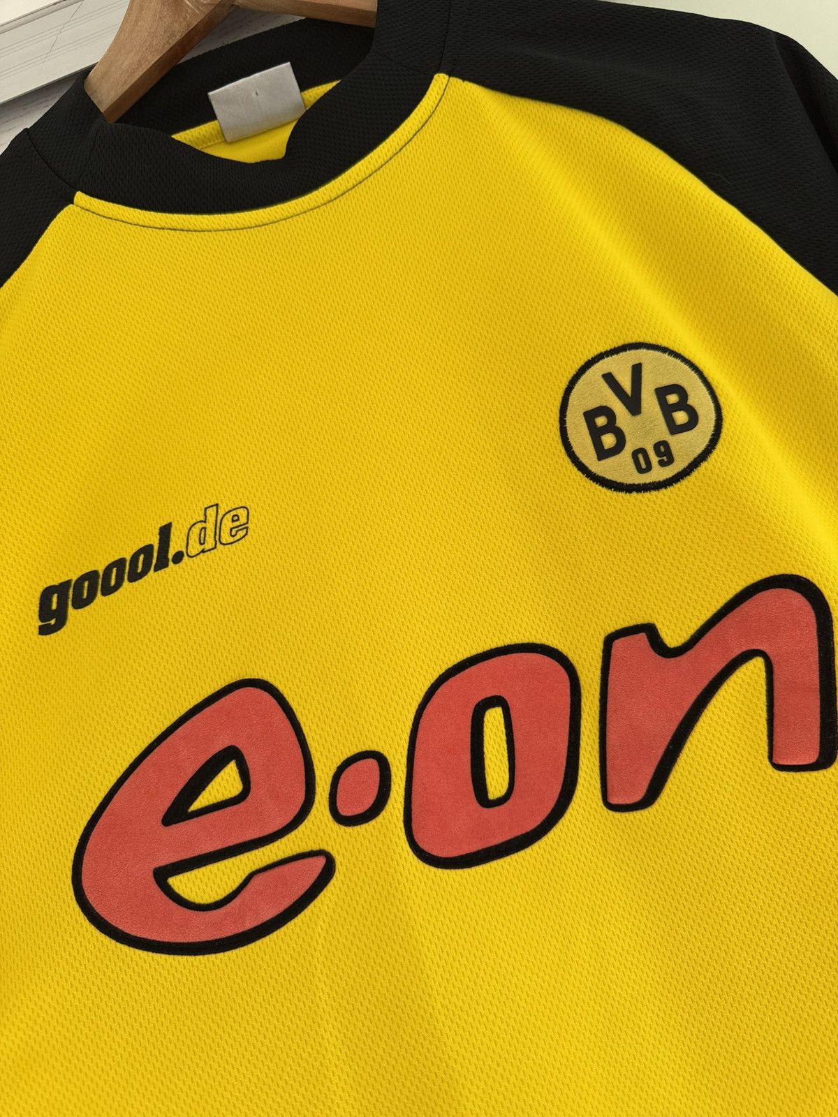 Vintage Amoroso #22 Borussia Dortmund 2001-2002 Home Soccer Jersey Size US XL / EU 56 / 4 - 10 Thumbnail