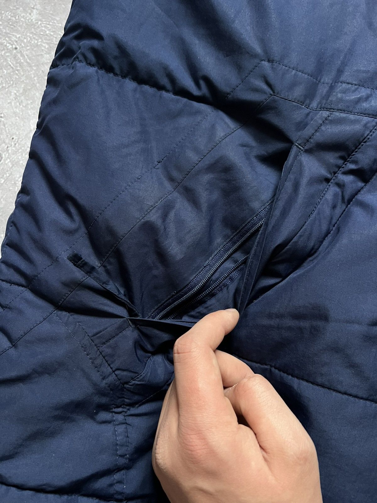 Nike Very Rare Vintage Down Jacket From Nike Big Logo Size M Y2K Size US M / EU 48-50 / 2 - 12 Thumbnail