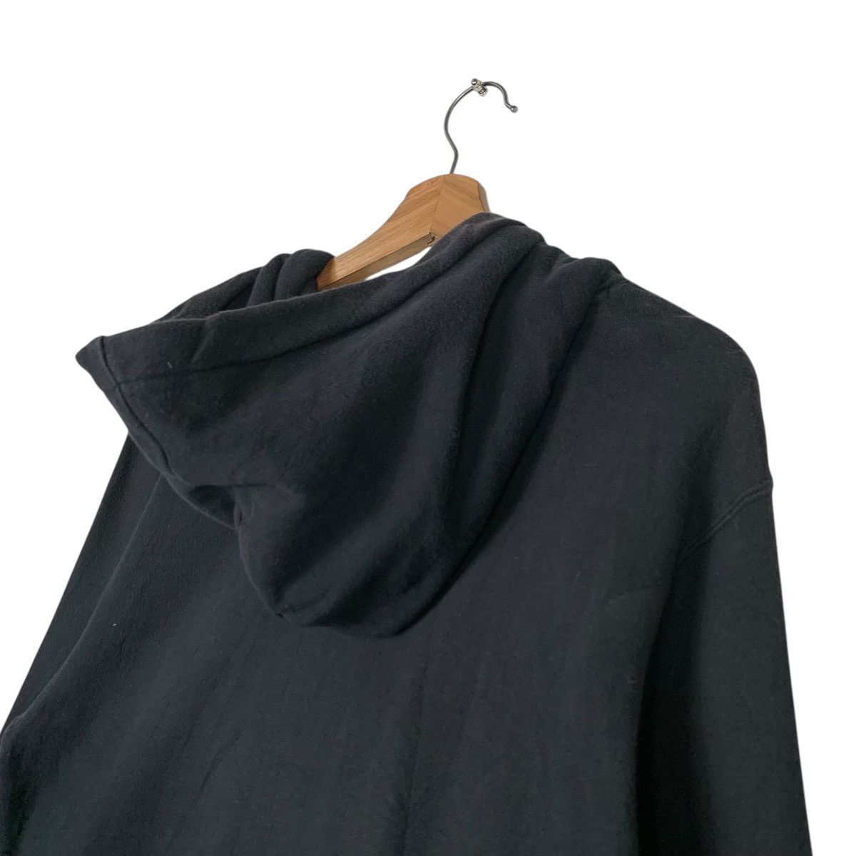 Champion CHAMPION Black Plain Pullover Hoodies Sweatshirt #1434-C65 Size US XL / EU 56 / 4 - 12 Thumbnail