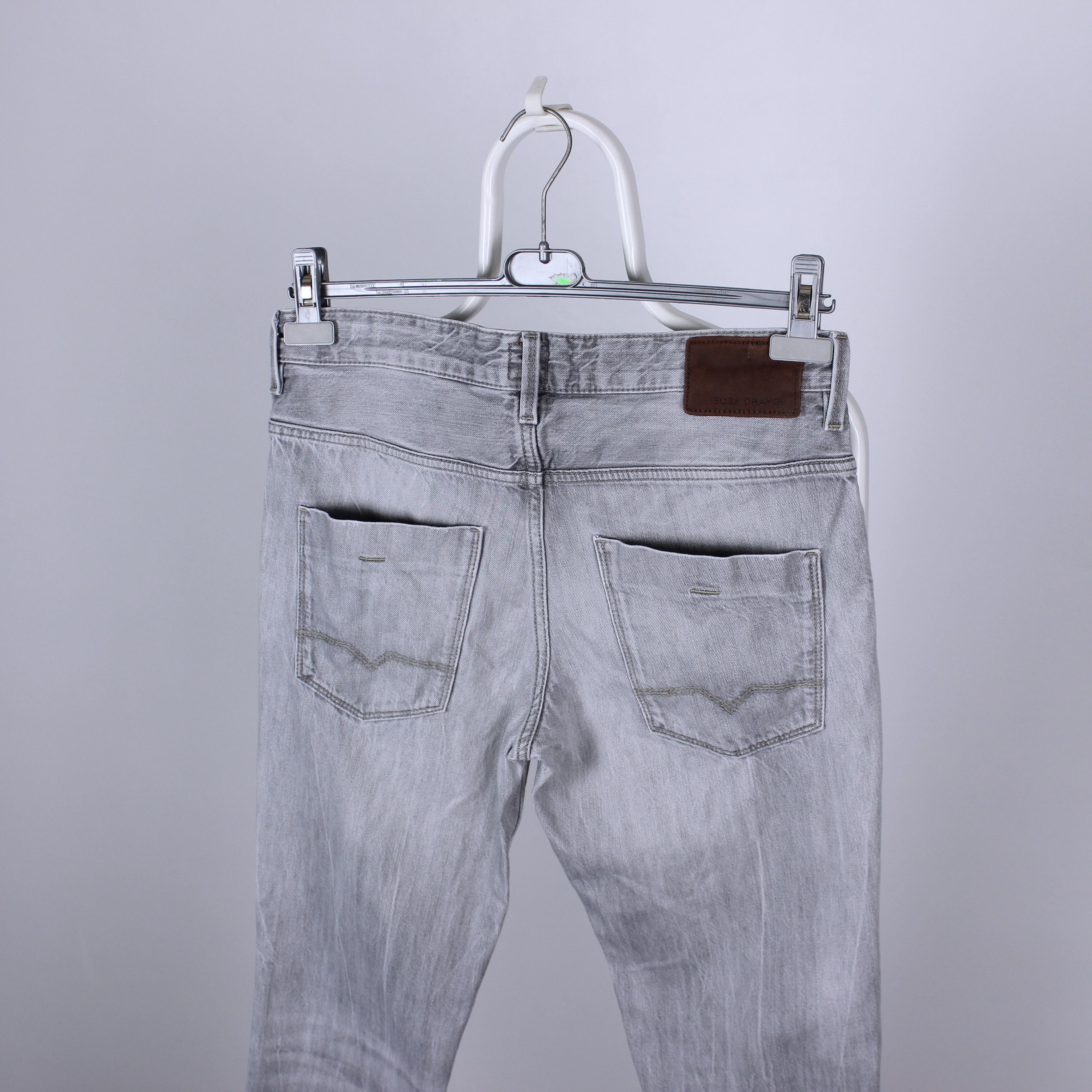 Hugo Boss Hugo Boss denim men jeans rare 32 gray light Size US 32 / EU 48 - 2 Thumbnail
