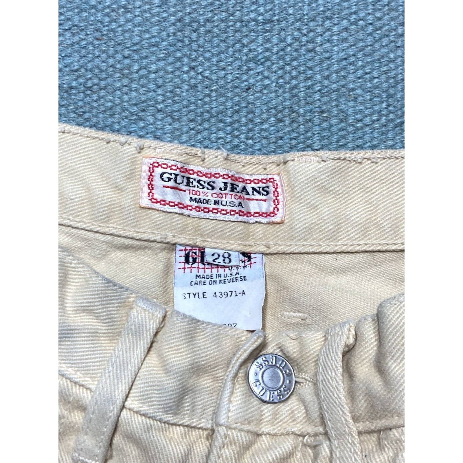 Guess VINTAGE Guess Jeans Shorts Jorts Light Yellow Made in USA Women’s 26 90s Mom Mens? Size 26" / US 2 / IT 38 - 5 Thumbnail