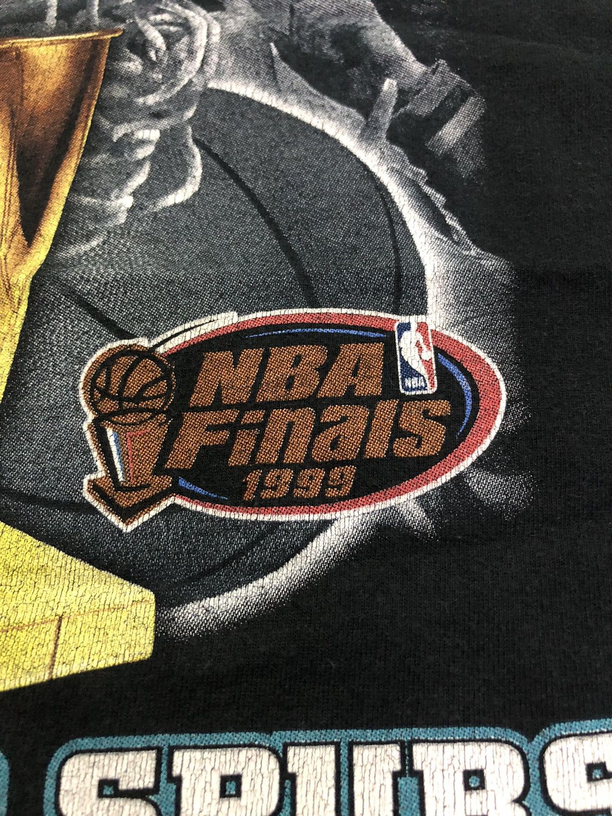 American Rag Veg 99’s San Antonio Spurs 1999 NBA Final Shirt Faded Tee Size US M / EU 48-50 / 2 - 3 Thumbnail