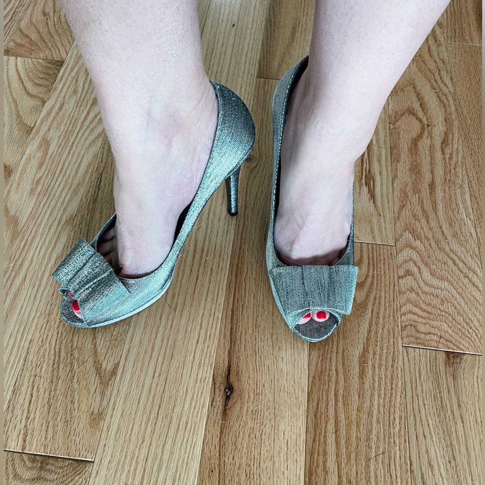 Stuart Weitzman Stuart Weitzman silver metallic Bowright platform pumps 8 Size US 8 / IT 38 - 12 Thumbnail