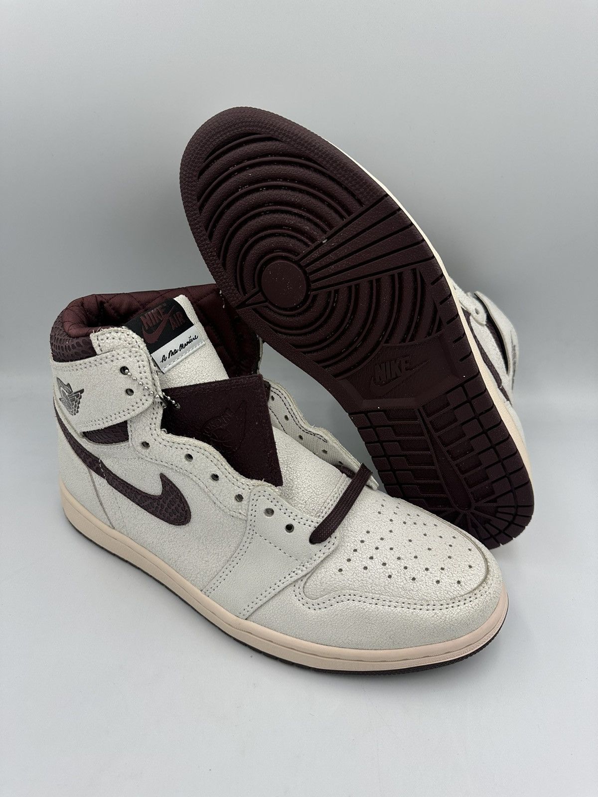 Jordan Brand Jordan 1 Retro High OG A Ma Maniére Size US 10.5 / EU 43-44 - 1 Thumbnail