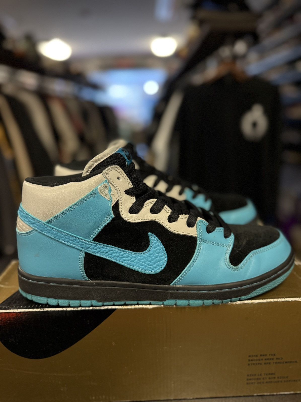 Nike Nike SB Mid Dunk 2008 RARE Aqua Fuel Blue Size 11 Size US 11 / EU 44 - 1 Thumbnail