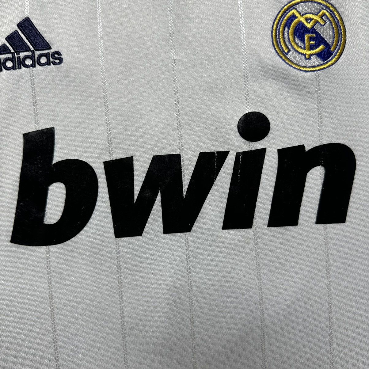 Adidas REAL MADRID 2012/2013 FOOTBALL HOME JERSEY #8 KAKA Size US S / EU 44-46 / 1 - 5 Thumbnail
