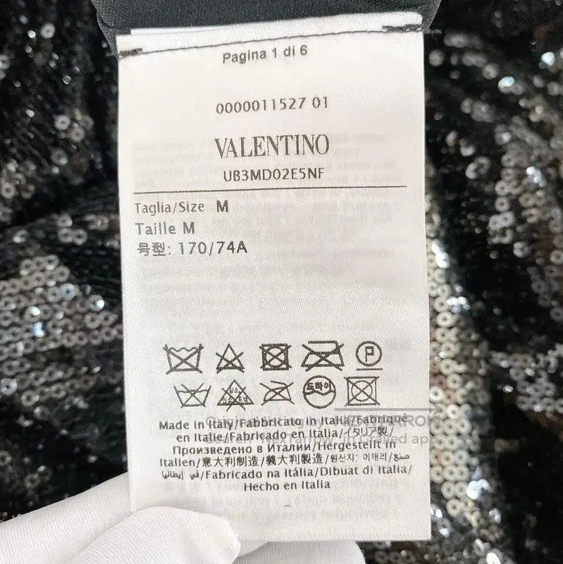 Valentino Valentino Black Mid-Length Pleated Skirt . Size 35" - 6 Thumbnail