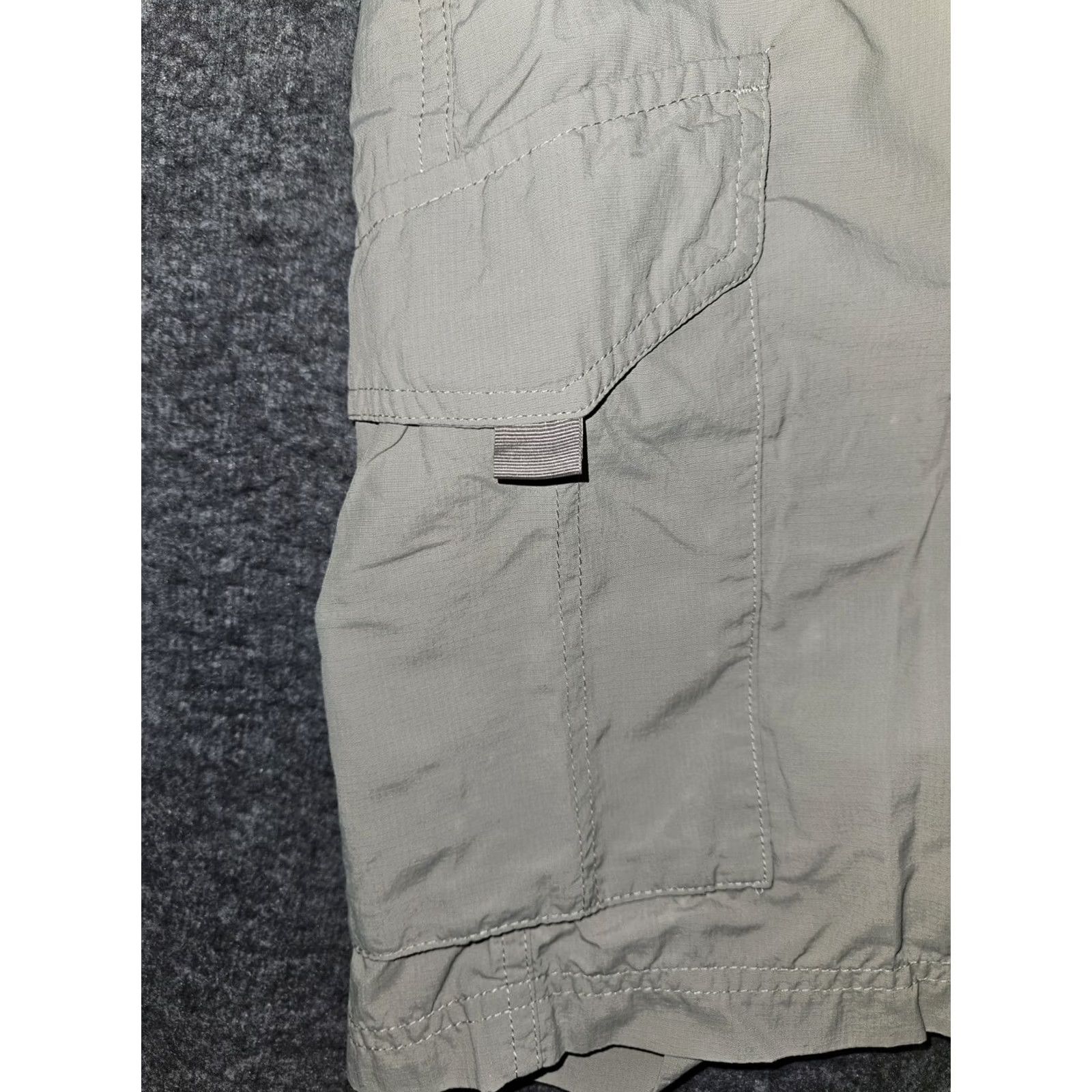 Vintage Columbia Omni-Shade Beige Nylon Cargo Shorts Mens 38 Hiking Travel Outdoor Lined Pockets UV Protection Size US 38 / EU 54 - 6 Thumbnail