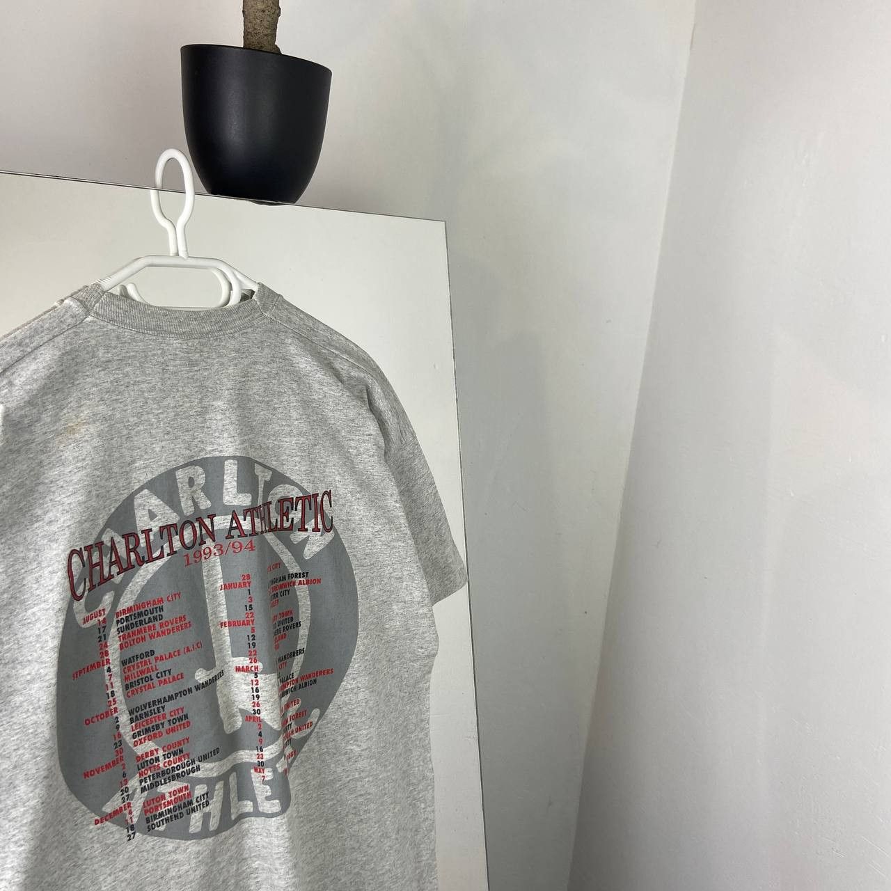 Vintage Vintage 1993 Charlton Athletic England Football Tee Soccer Size US XL / EU 56 / 4 - 8 Thumbnail