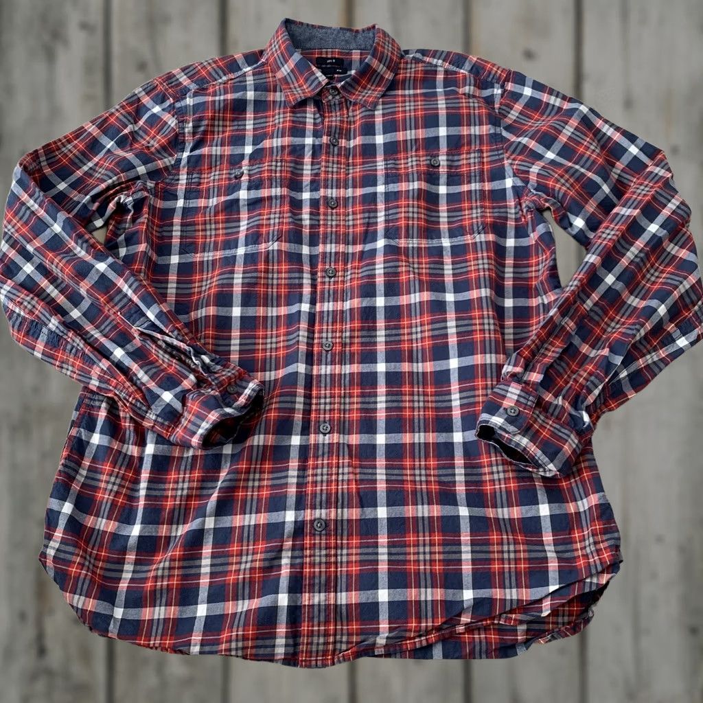 Gap GAP Shirt Mens XL Red Gray Plaid Slim Fit Button-Up Cotton Woven Pockets Shirt Mens XL Red Gray Plaid Slim Fit Button-Up Cotton Woven Pockets Size US XL / EU 56 / 4 - 1 Thumbnail