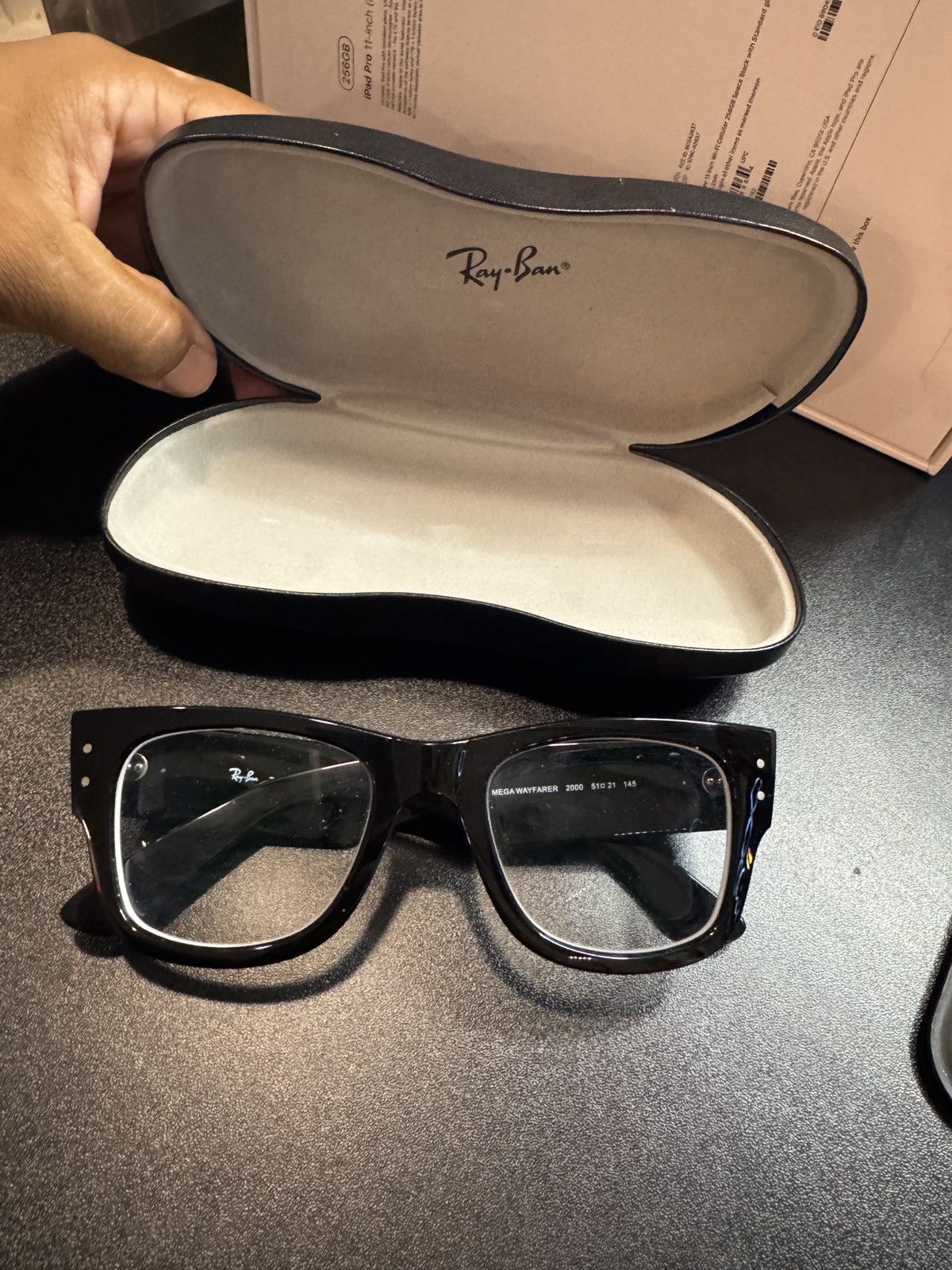 Mega wayfarer glasses