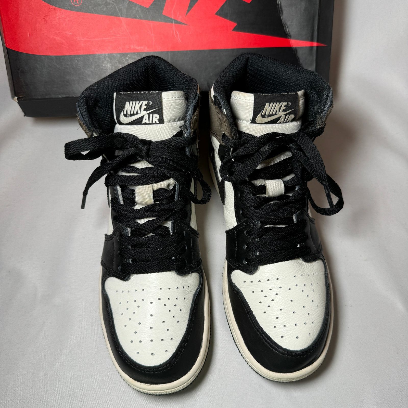 Jordan Brand × Nike Size 5 - Nike Air Jordan 1 Retro High OG GS Dark Mocha Shoes Size US 5 / EU 37 - 4 Thumbnail