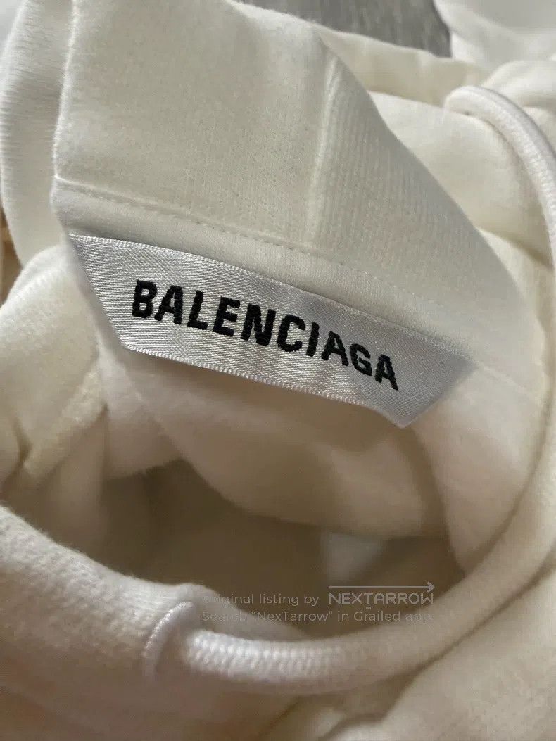 Balenciaga Balenciaga Cartoon Cow White Hoodie Year of the Ox Limited Size US S / EU 44-46 / 1 - 3 Thumbnail