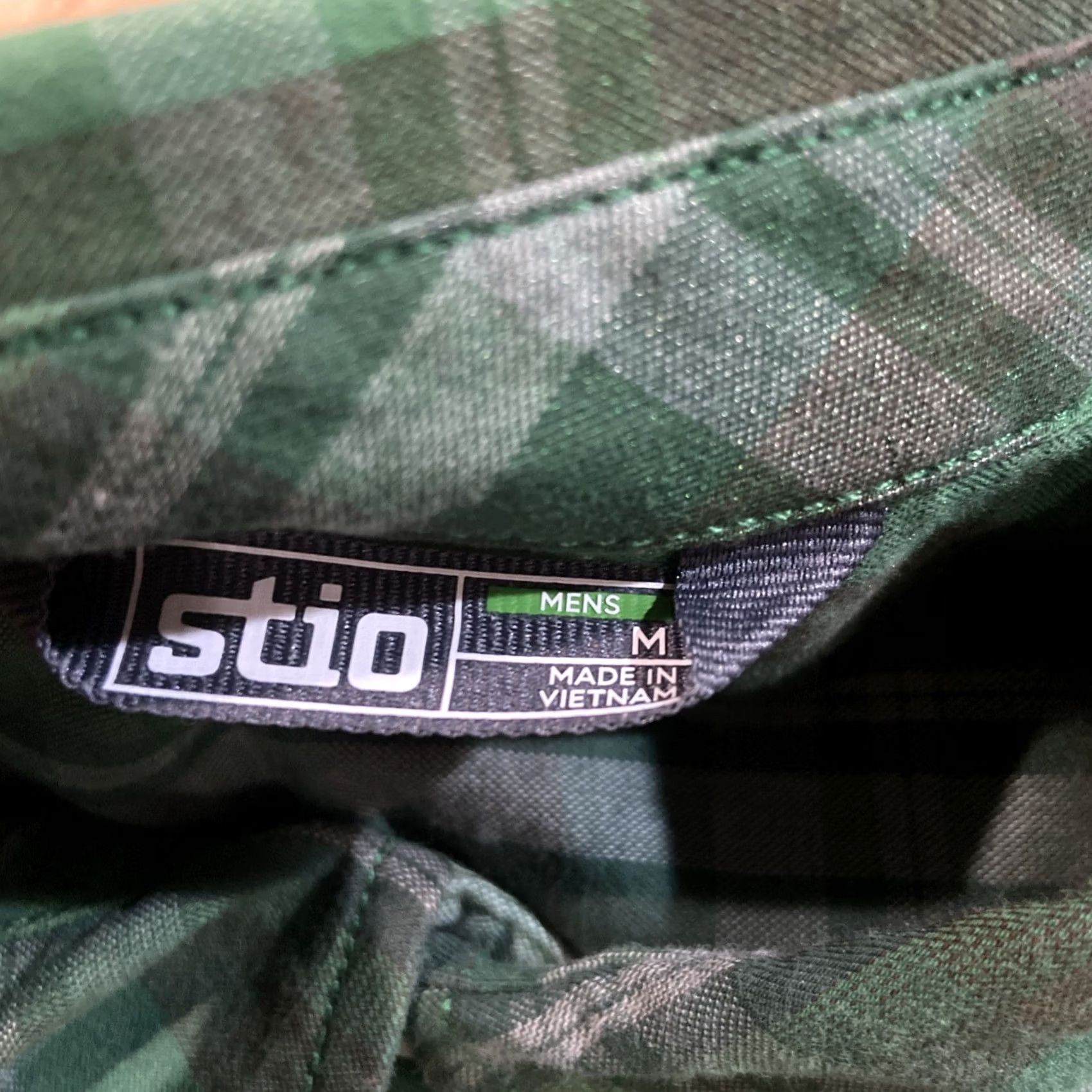 Vintage Stio Long Sleeve Cotton Button-Down Shirt Regular M Green Plaid Size US M / EU 48-50 / 2 - 2 Thumbnail