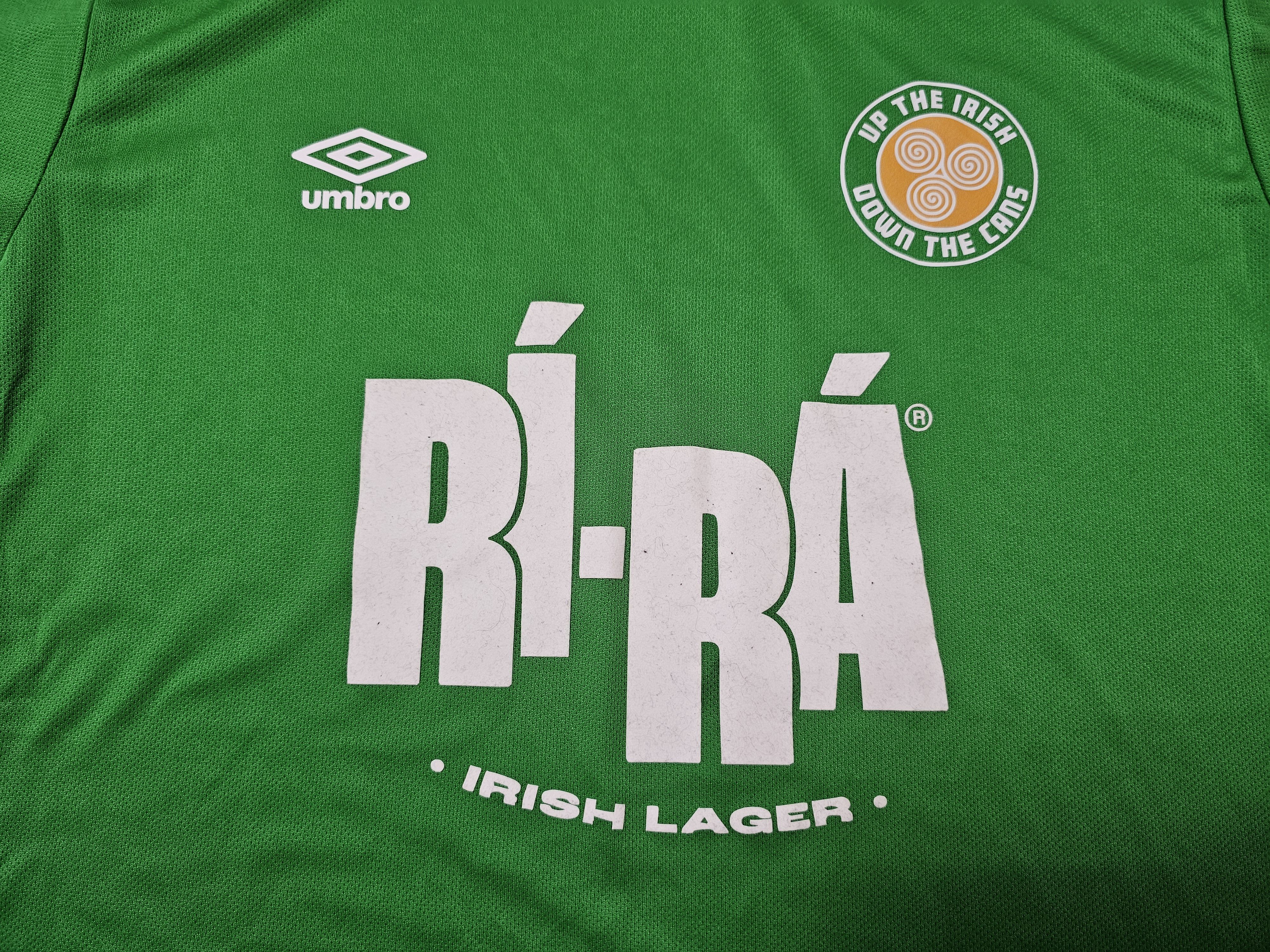 Umbro IRELAND FOOTBALL SHIRT UP THE IRISH SOCCER JERSEY Size US M / EU 48-50 / 2 - 3 Thumbnail