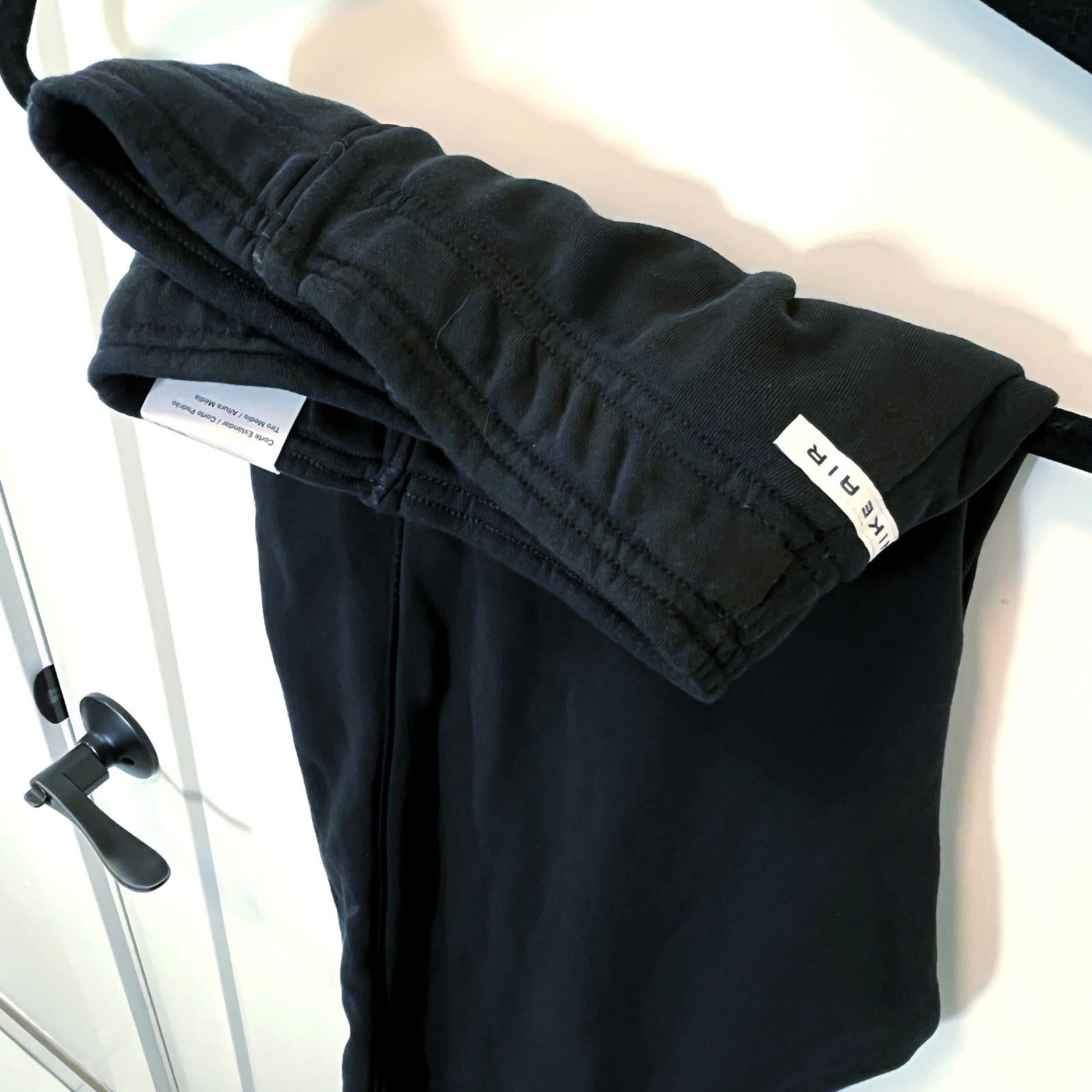 Nike •NWT• NIKE AIR SPORTSWEAR WOMENS BLACK SWEATPANTS • XL Size 39" - 4 Thumbnail