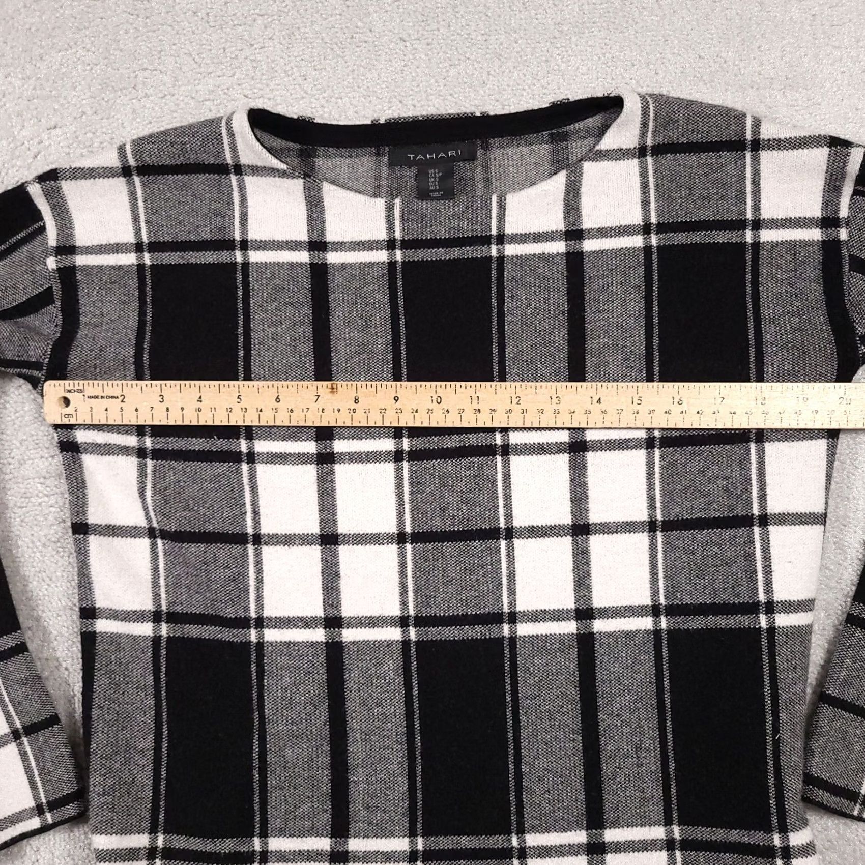 Vintage Tahari Sweater Women's Small Black White Buffalo Plaid Round Neck Boxy Knit Size S / US 4 / IT 40 - 5 Thumbnail