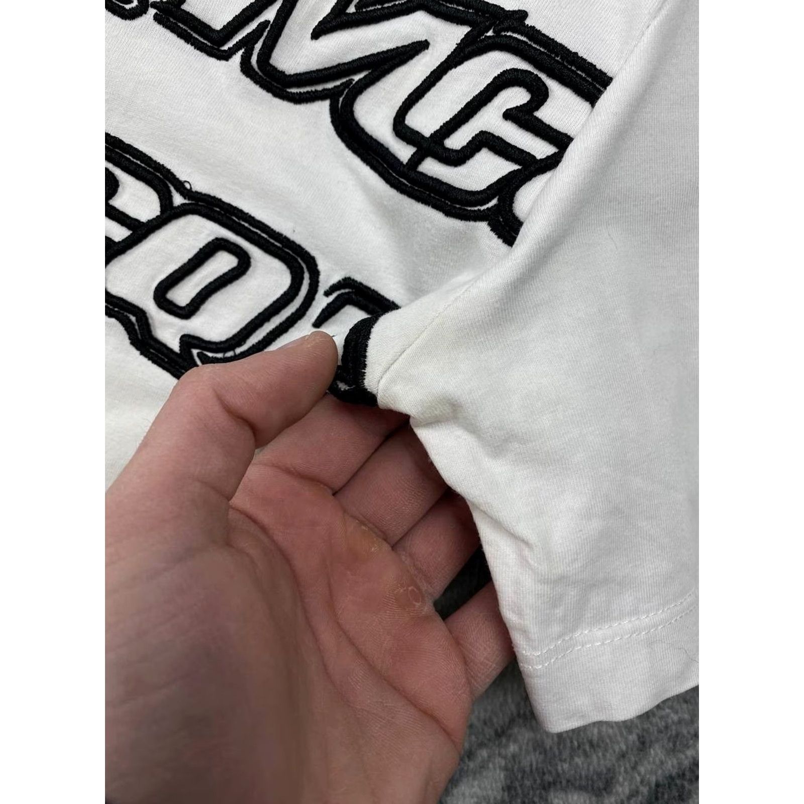 Alexander McQueen Alexander McQueen Big Logo McQ Repeat T-Shirt Men Size M White Size US M / EU 48-50 / 2 - 5 Thumbnail