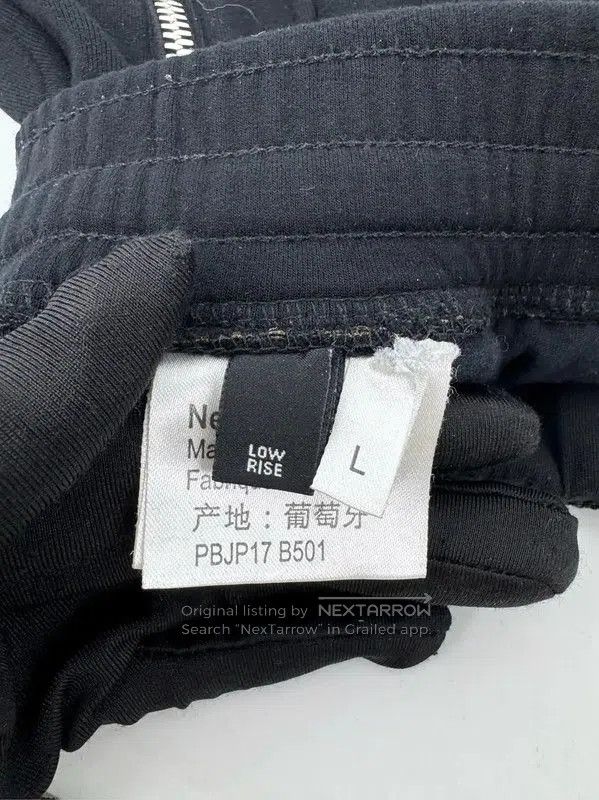 Neil Barrett Neil Barrett Black Cotton Casual Pants . Size US 32 / EU 48 - 6 Thumbnail
