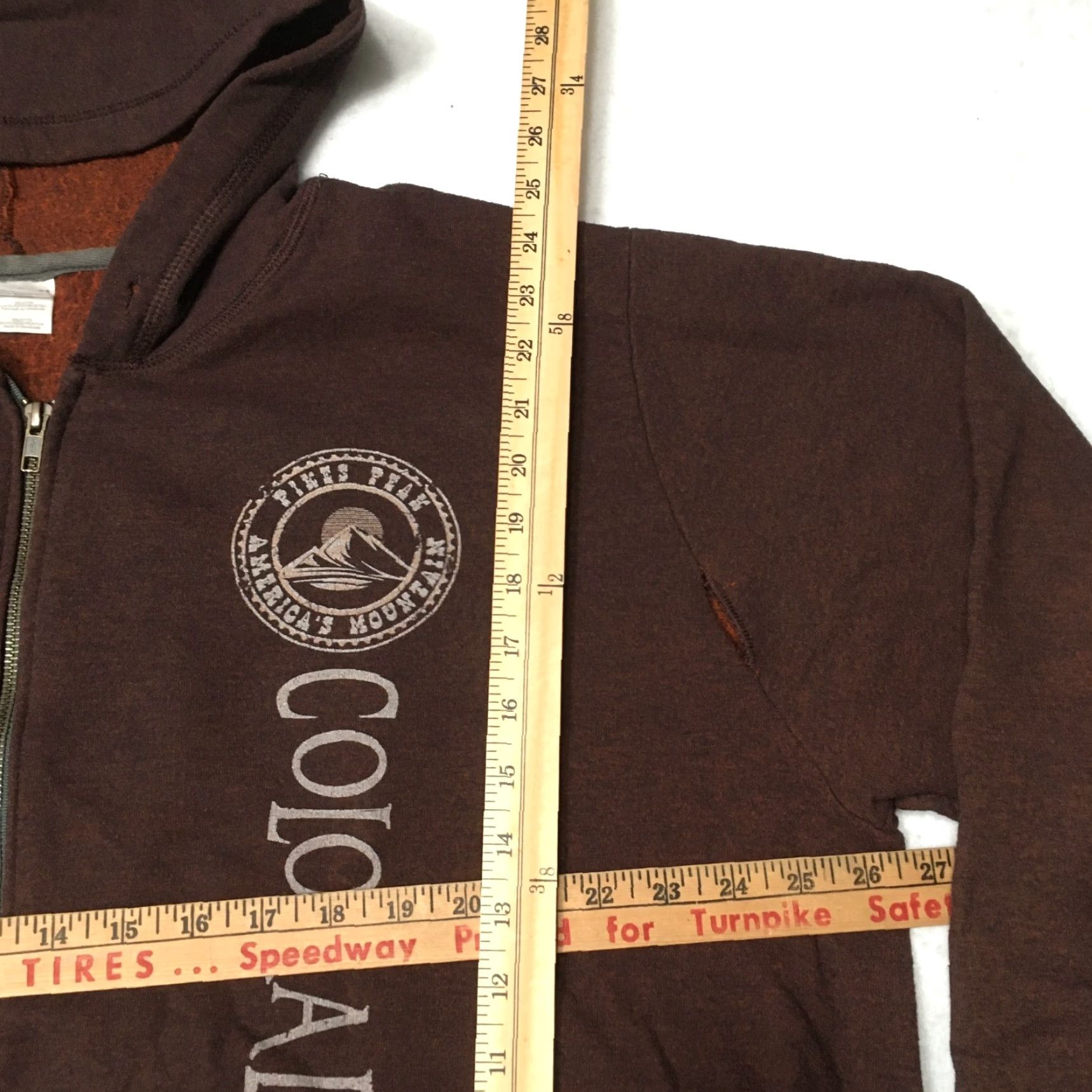 Gildan Gildan Rocky Mountains Hoodie Sweatshirt Pullover 2XL Brown Zipper hoodie Long Sleeve Men Regular 50/50 /* Size US XXL / EU 58 / 5 - 7 Thumbnail