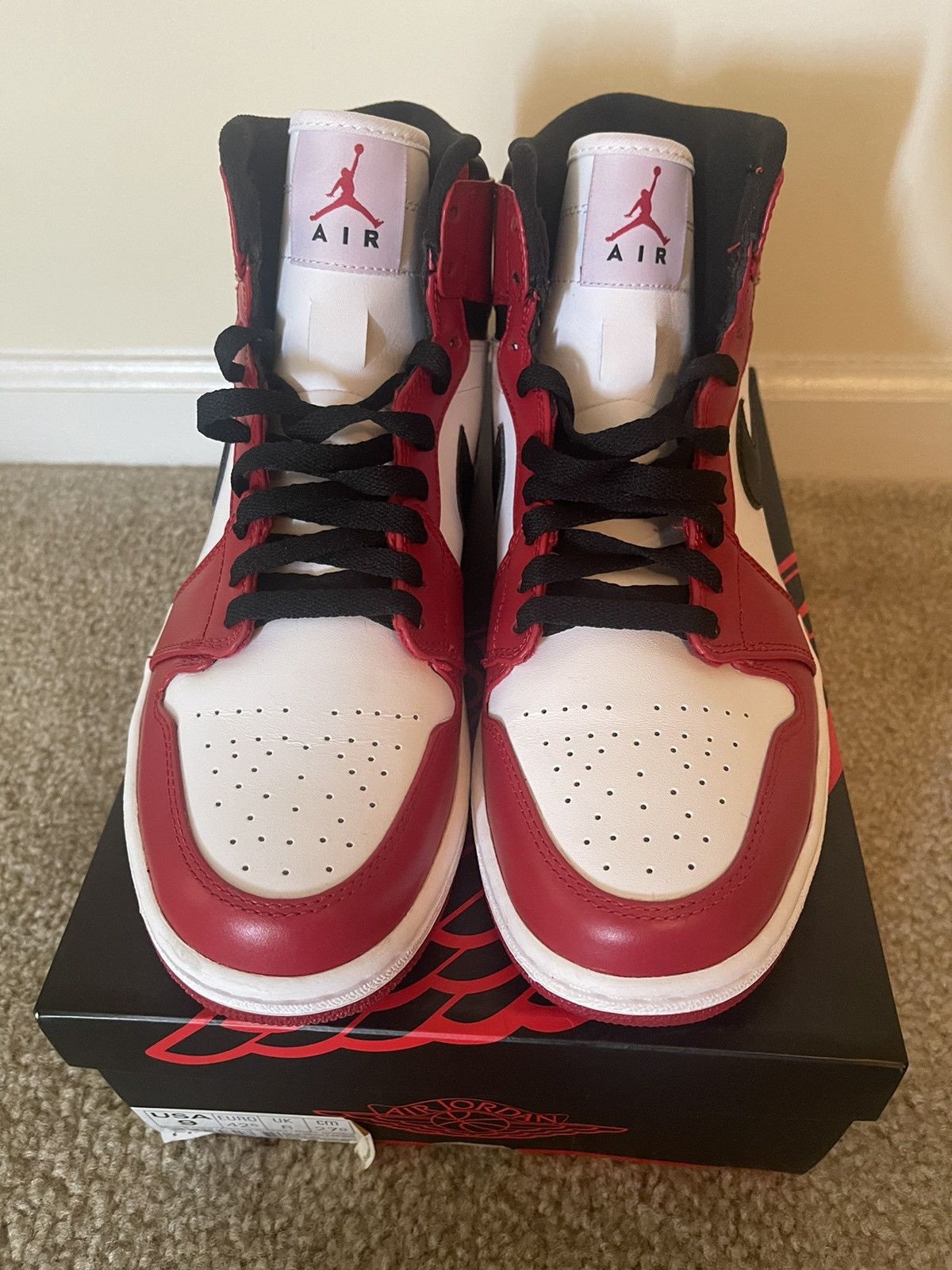 Jordan Brand × Nike Jordan 1 Retro Chicago 2013 Size US 9 / EU 42 - 3 Thumbnail
