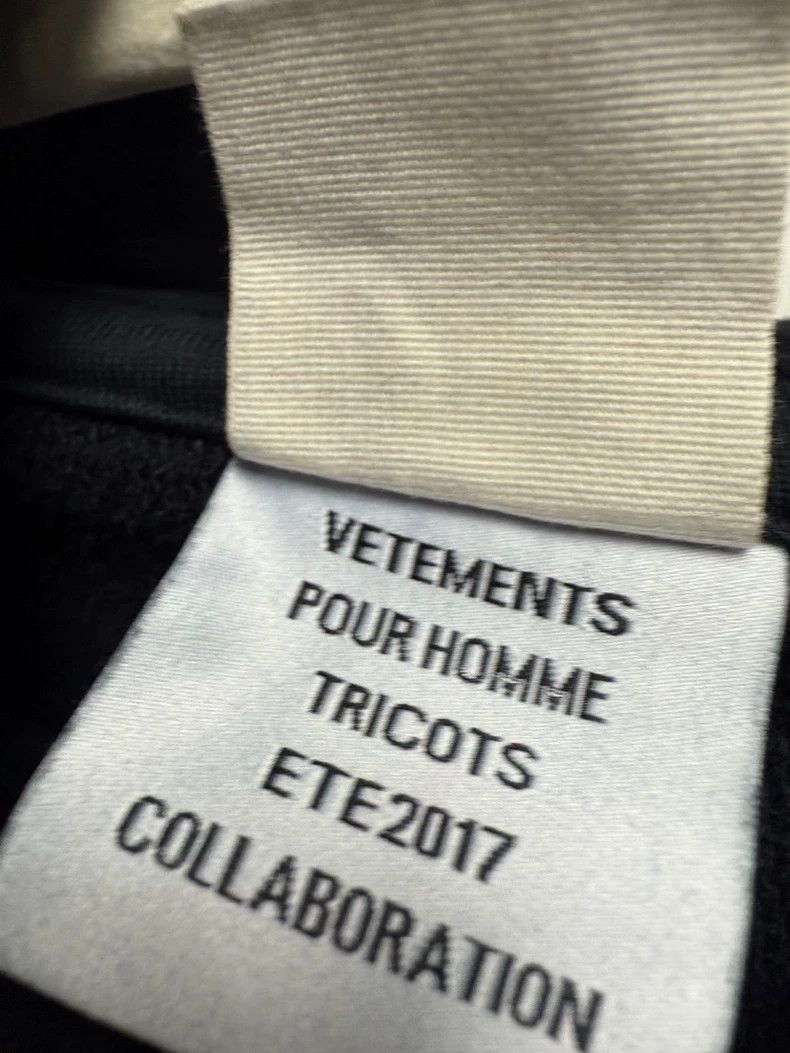 Vetements vetements size os Short Wide hoodie Size US M / EU 48-50 / 2 - 5 Thumbnail