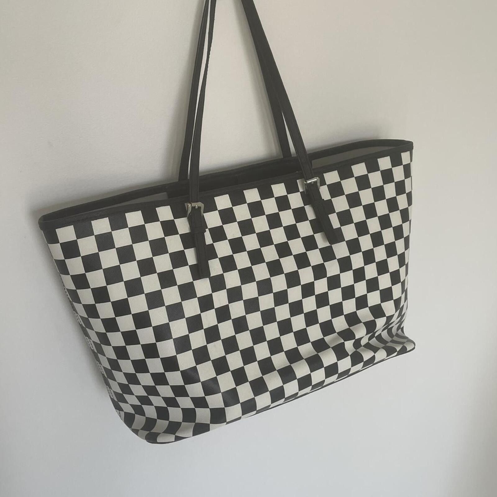 Michael Kors Michael Kors Jet Set Large Tote Bag Purse Checkered Rare Size ONE SIZE - 3 Thumbnail