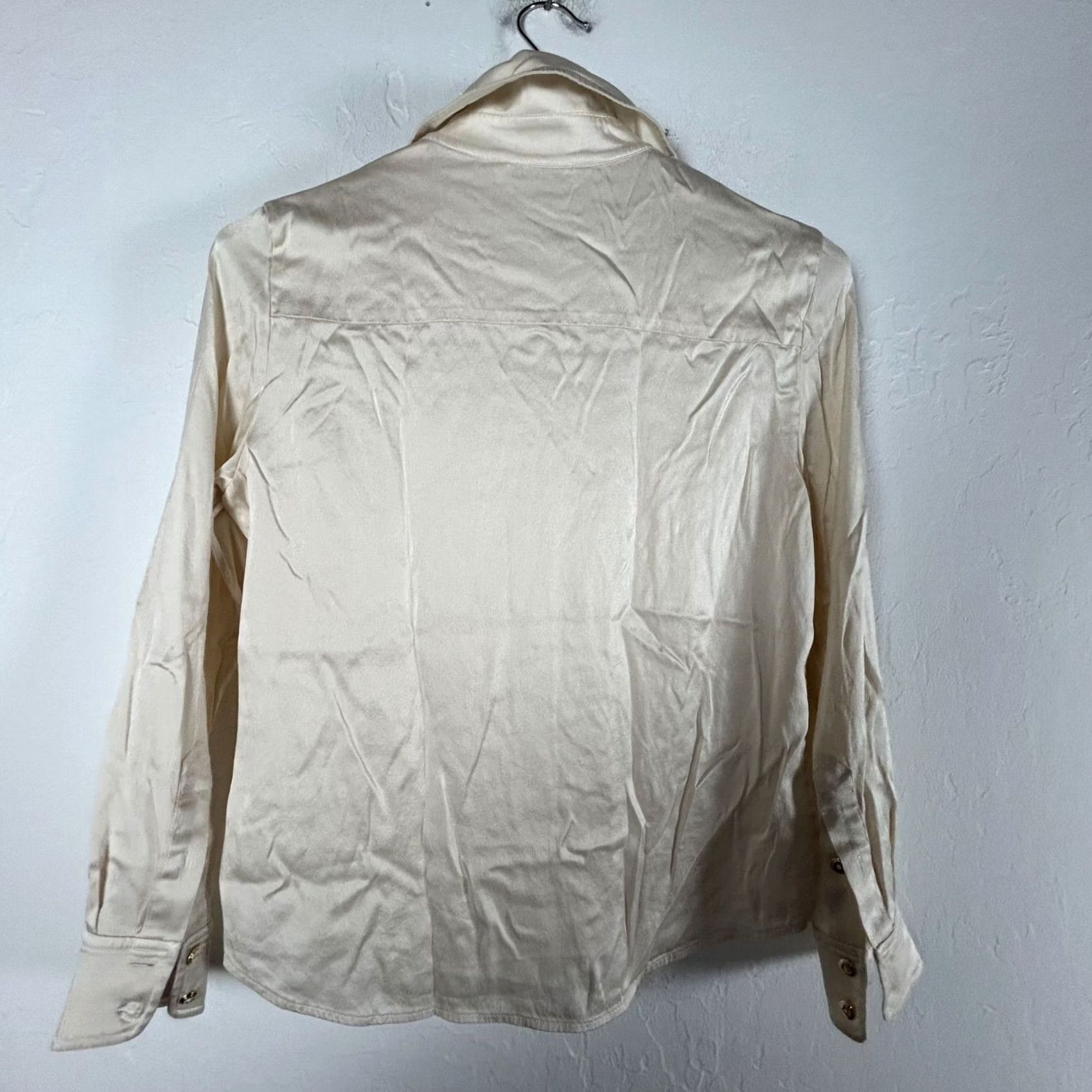 St. John St. John Beige Silk Blend Long Sleeve Button-Down Blouse Size 2 Casual Womens Shirt Size XS / US 0-2 / IT 36-38 - 2 Thumbnail