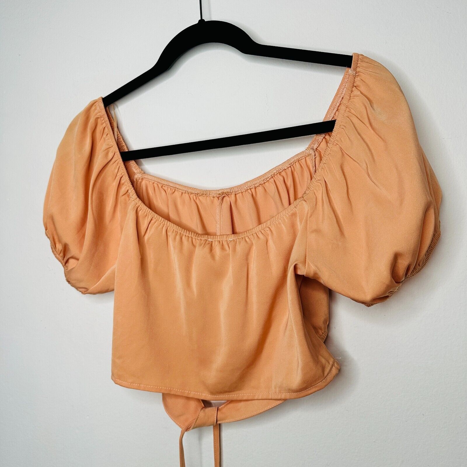 Other Le Lis Peach Puffed Sleeve Front Tie Elastic Crop Top L Size L / US 10 / IT 46 - 2 Thumbnail
