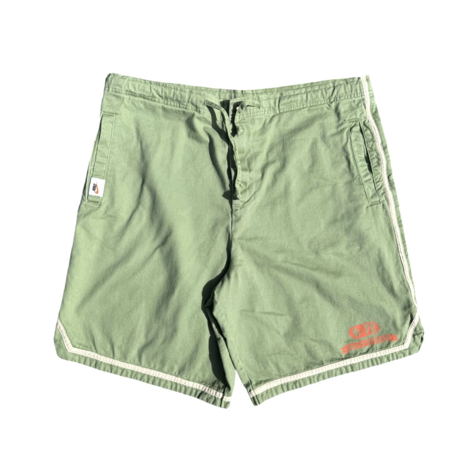 Nike VINTAGE Nike Y2K Olive Green Military Style Silver Tag Shorts XL RARE Men Athletic Military 2XL Silver Size US 39 - 2 Thumbnail