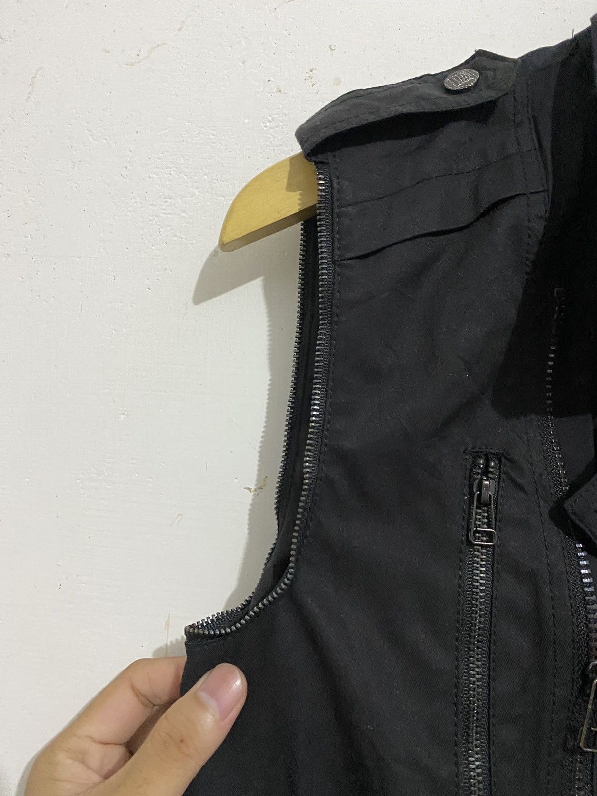 Le Grande Bleu (L.G.B.) Leshop japanese vest zipperd archive lgb yasuyukiishii Size US M / EU 48-50 / 2 - 4 Thumbnail