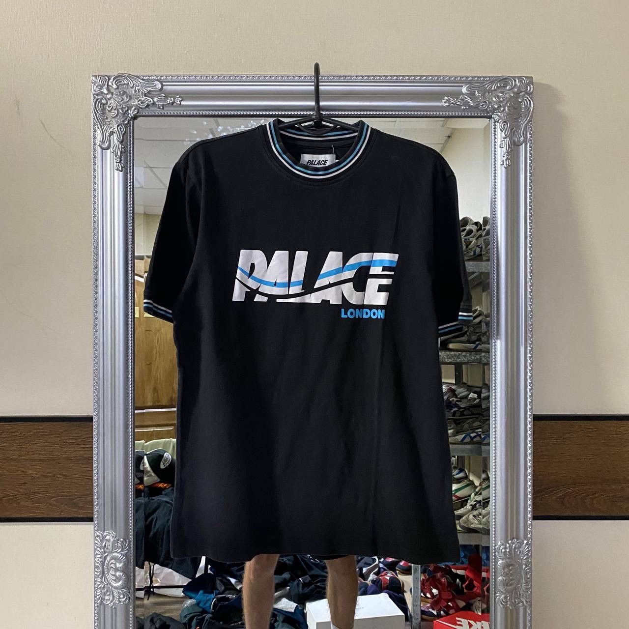 Palace Palace London T-shirt big logo Size US M / EU 48-50 / 2 - 1 Thumbnail