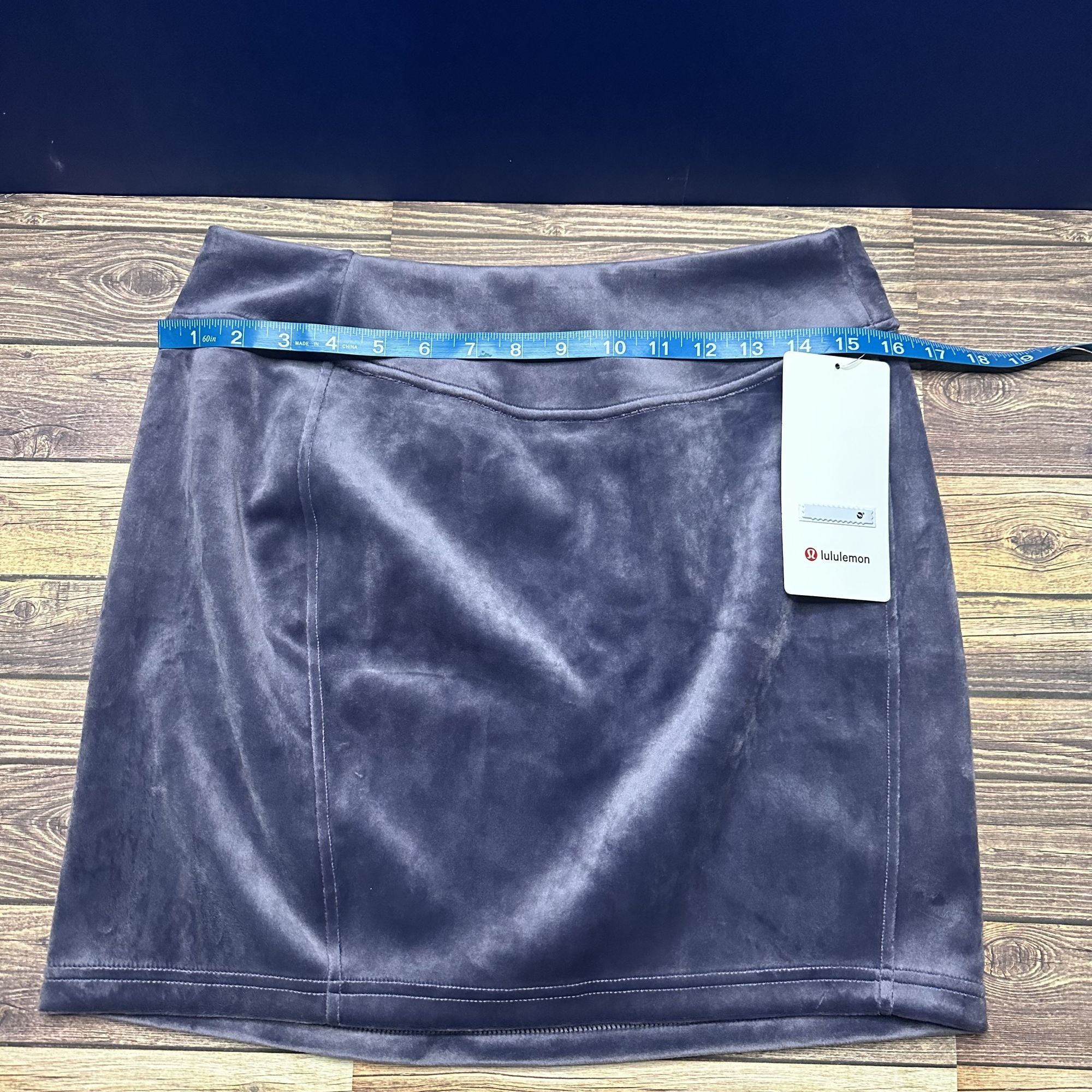 Lululemon Lululemon Scuba High Rise Mini Skirt Velvet NWT Medium Size 30" / US 8 / IT 44 - 4 Thumbnail