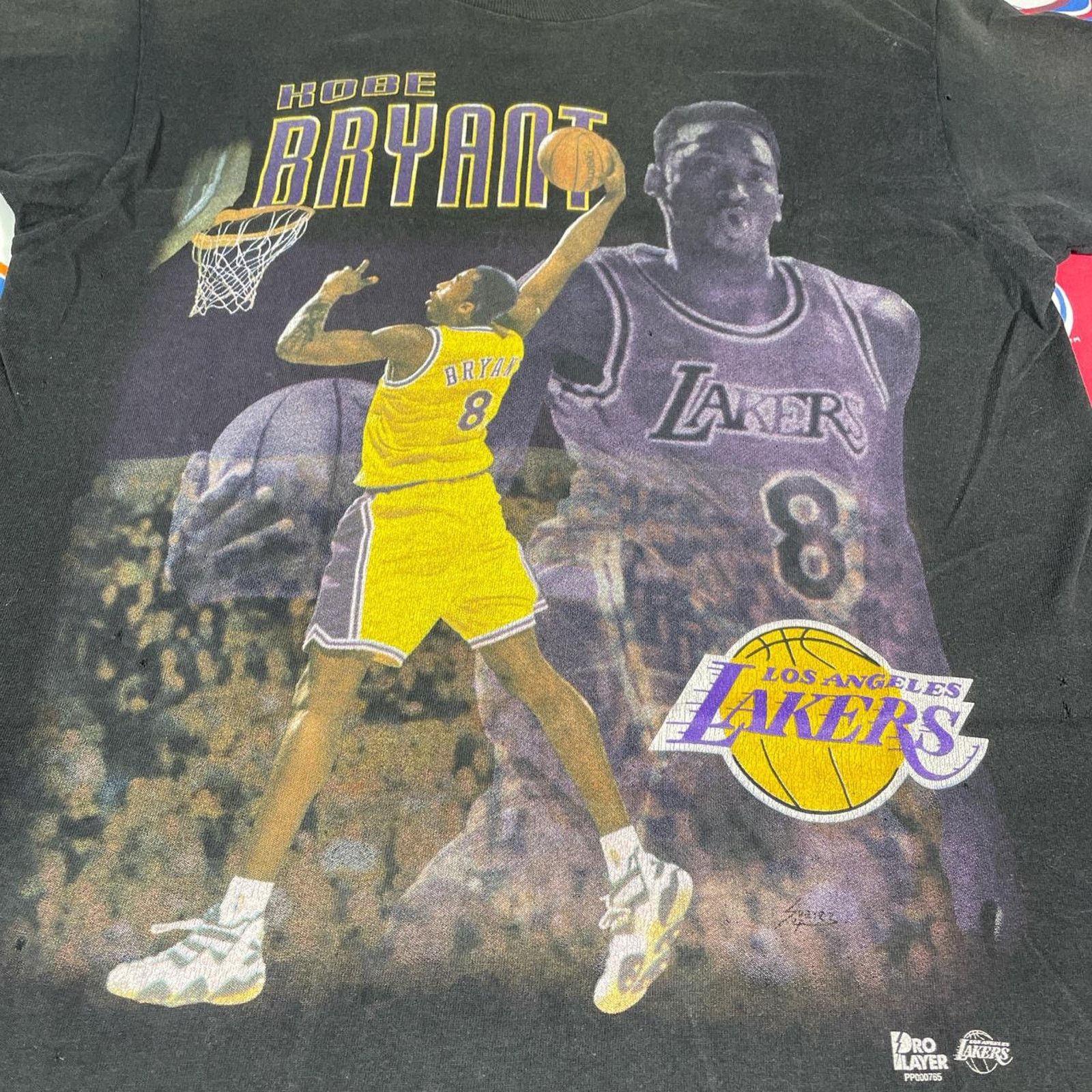 NBA × Vintage VTG 1990s NBA Kobe Bryant Los Angeles Lakers Mens T-Shirt Size US M / EU 48-50 / 2 - 3 Thumbnail