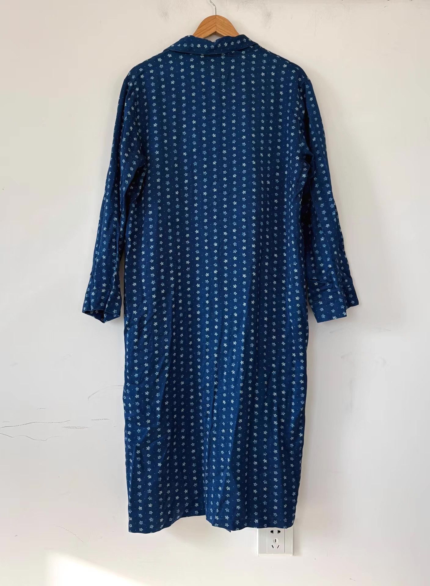 Blue Blue Japan Blue Floral Pattern Long Light Jacket Size US M / EU 48-50 / 2 - 7 Thumbnail