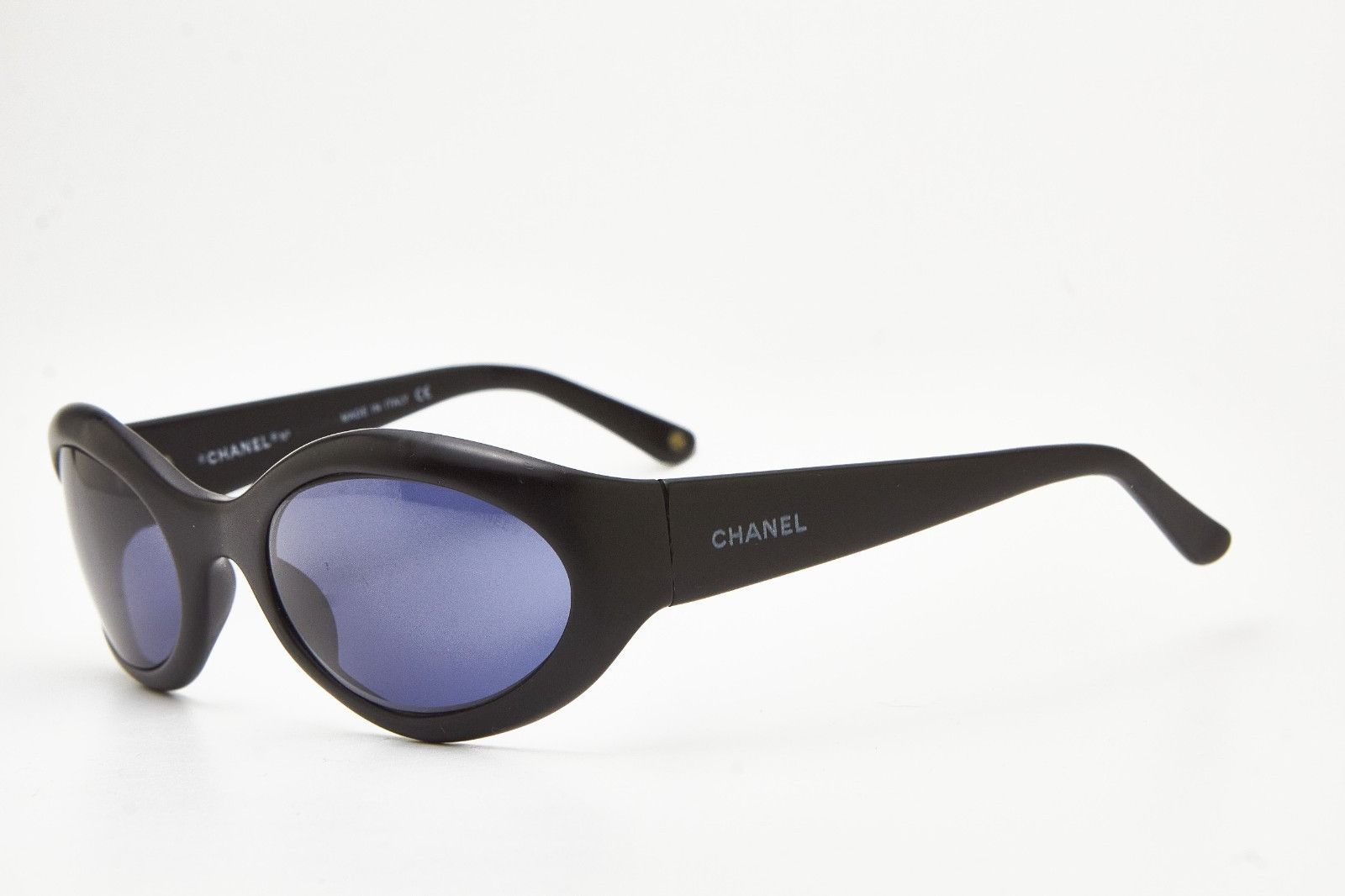 Chanel CHANEL 5017 Bold Rave Eggs chunky sunglass 1990s Size ONE SIZE - 11 Thumbnail