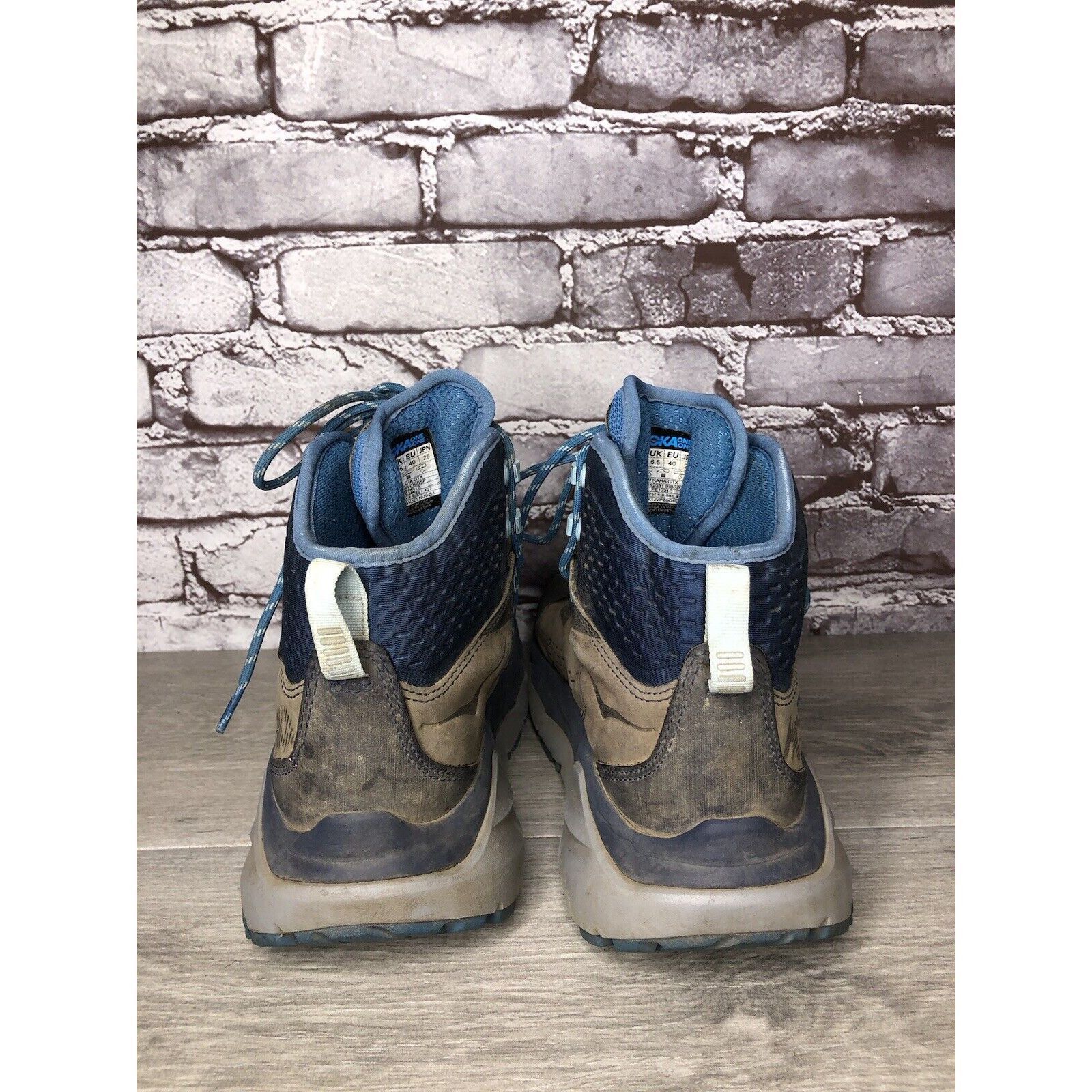 Hoka Men's Hoka One One Kaha GTX Gore-Tex Blue & Gray Mid Hiking Size US 8 / IT 38 - 24 Thumbnail