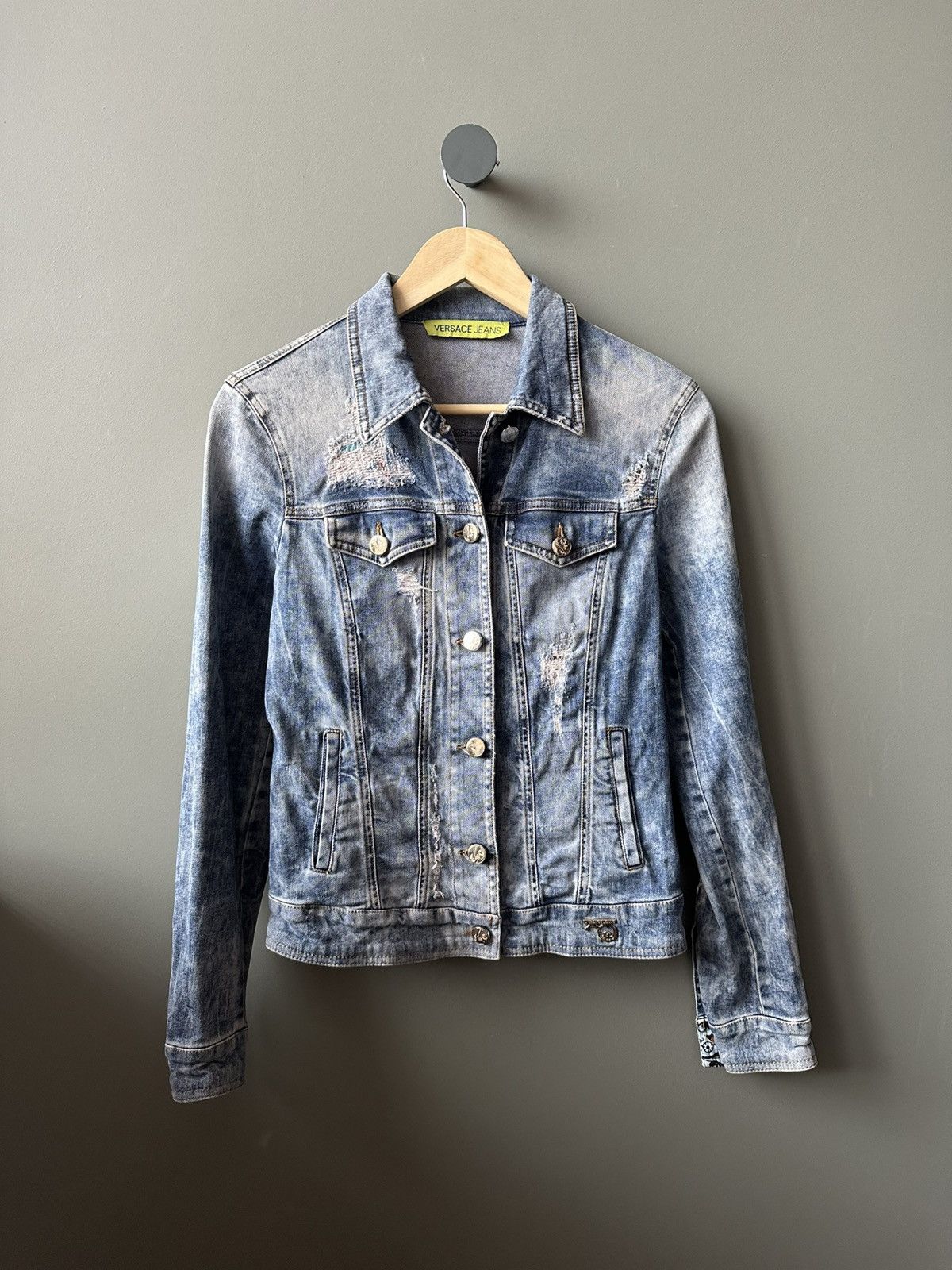 Versace Versace Jeans Distressed Denim Jacket Size M / US 6-8 / IT 42-44 - 1 Thumbnail