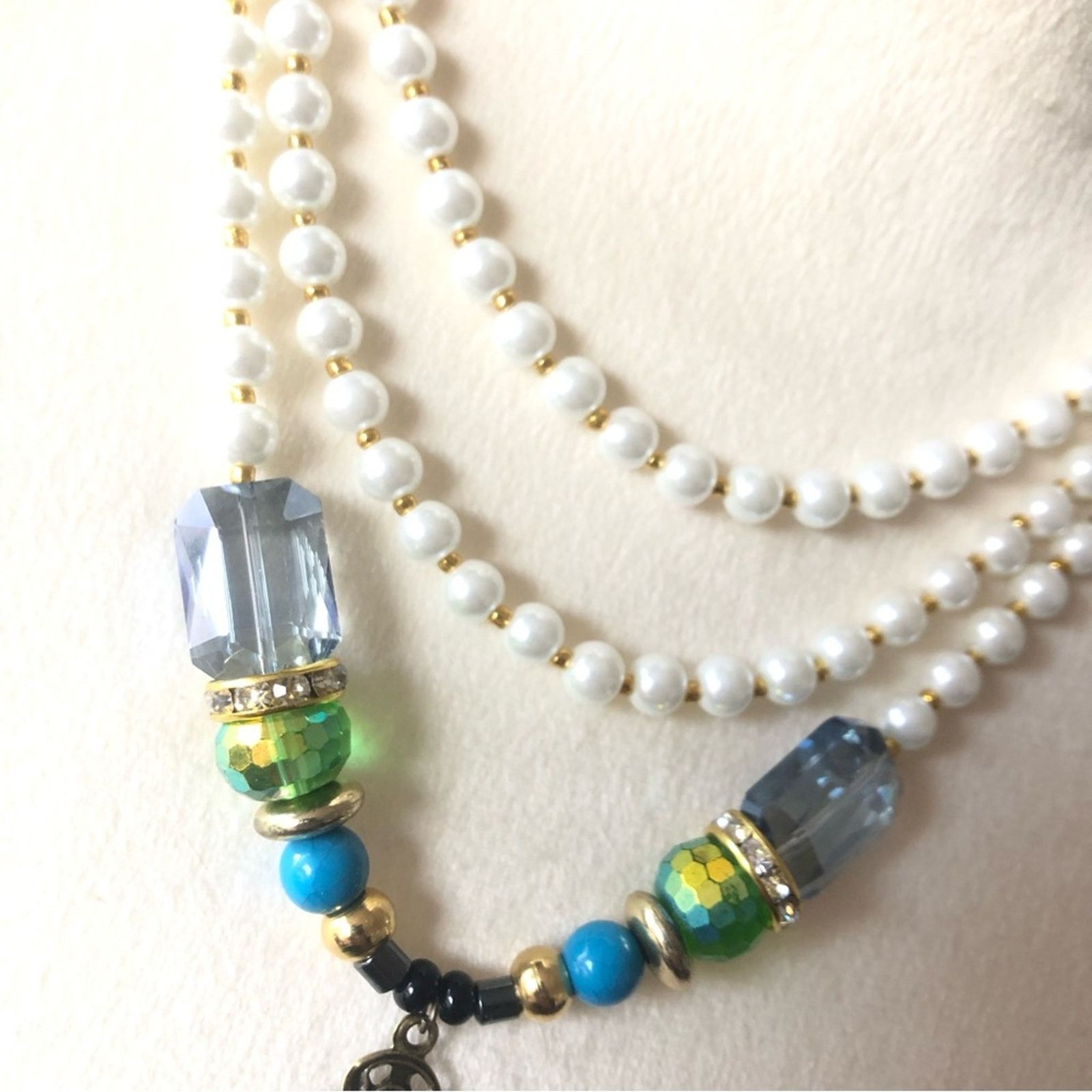 Handmade Handcrafted filigree teardrop Pearl genuine emerald neckla Size ONE SIZE - 8 Thumbnail