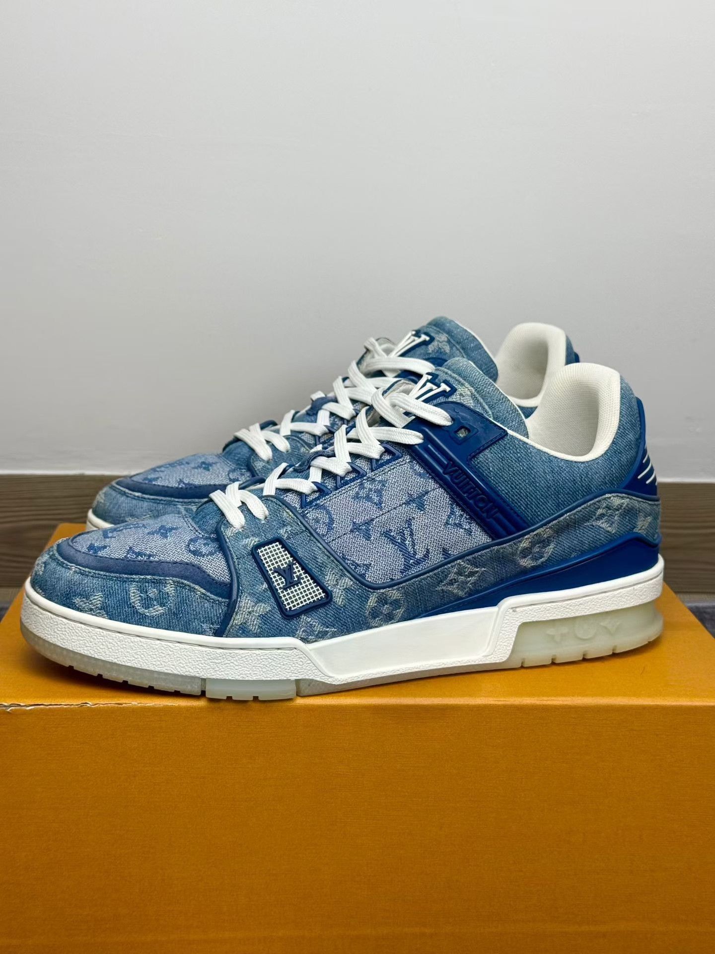 Louis Vuitton Louis Vuitton LV Trainer Blue Sneakers Size US 8 / EU 41 - 1 Thumbnail