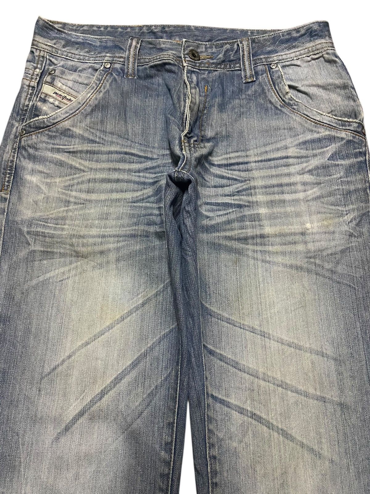 Diesel Black Gold Vintage Diesel Italy Brand Streetwear Faded Wash Loose Jeans Size US 30 / EU 46 - 3 Thumbnail